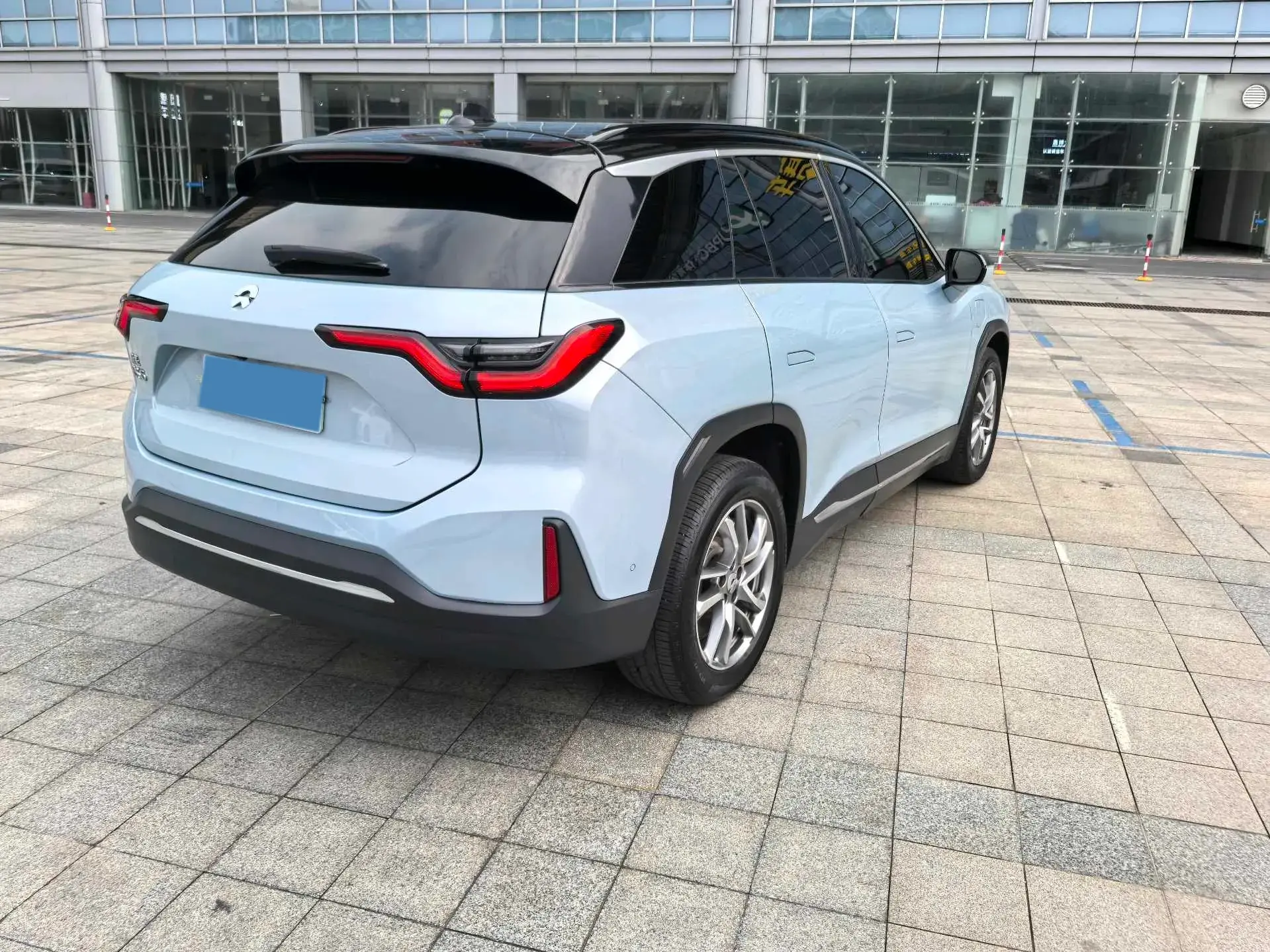 2020 NIO ES6 thumbnail 4