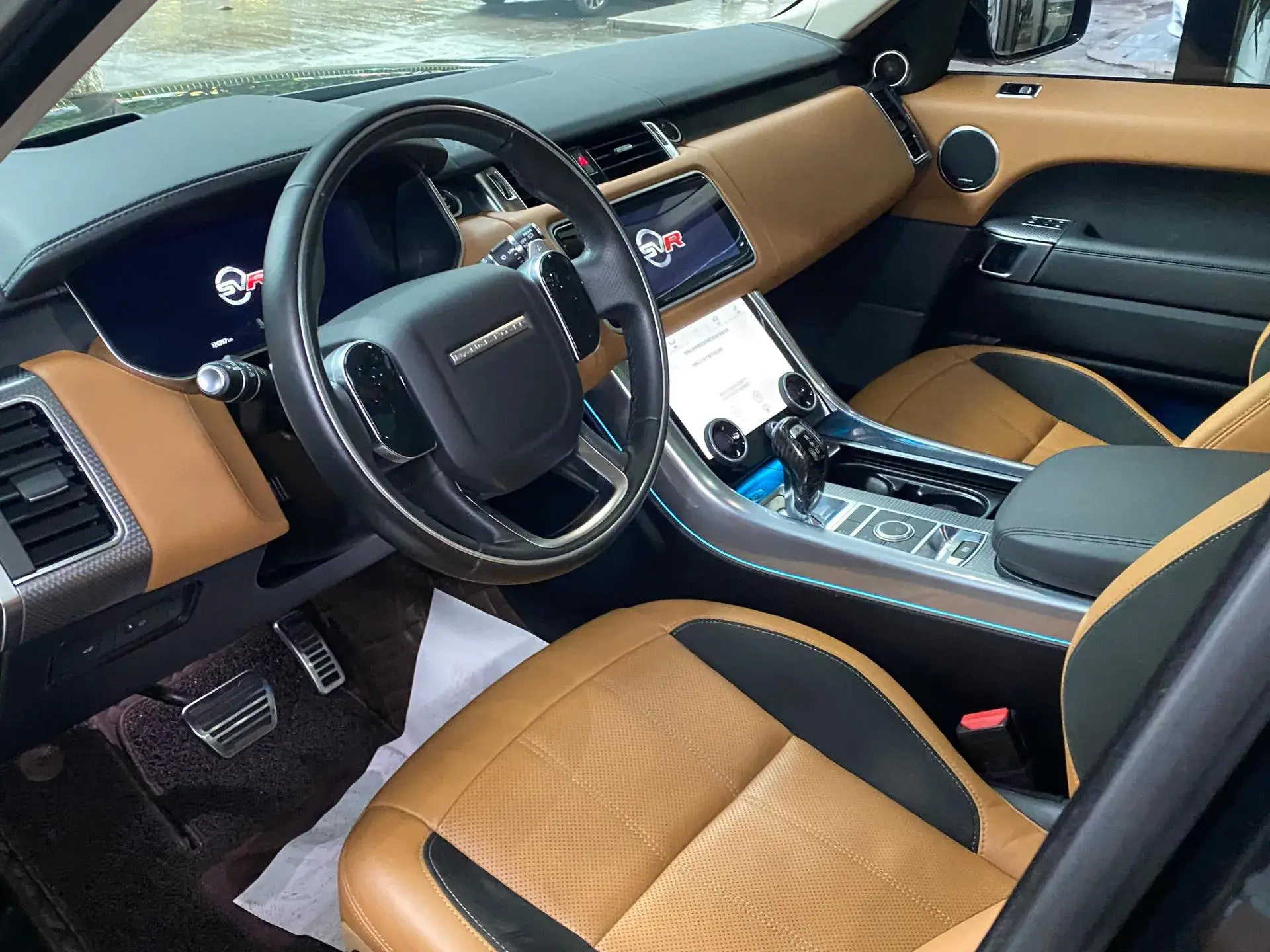 2020 LAND ROVER thumbnail 3