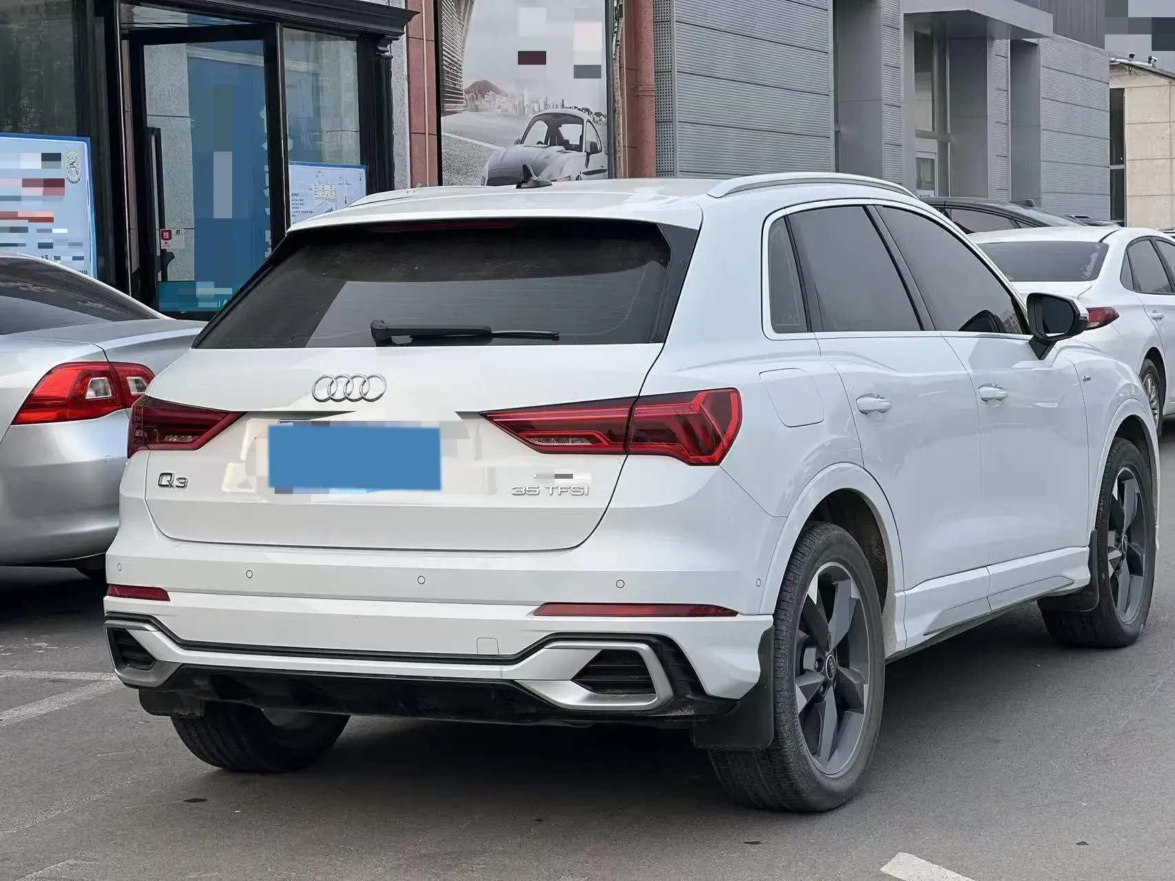 2024 AUDI Q2L thumbnail 3