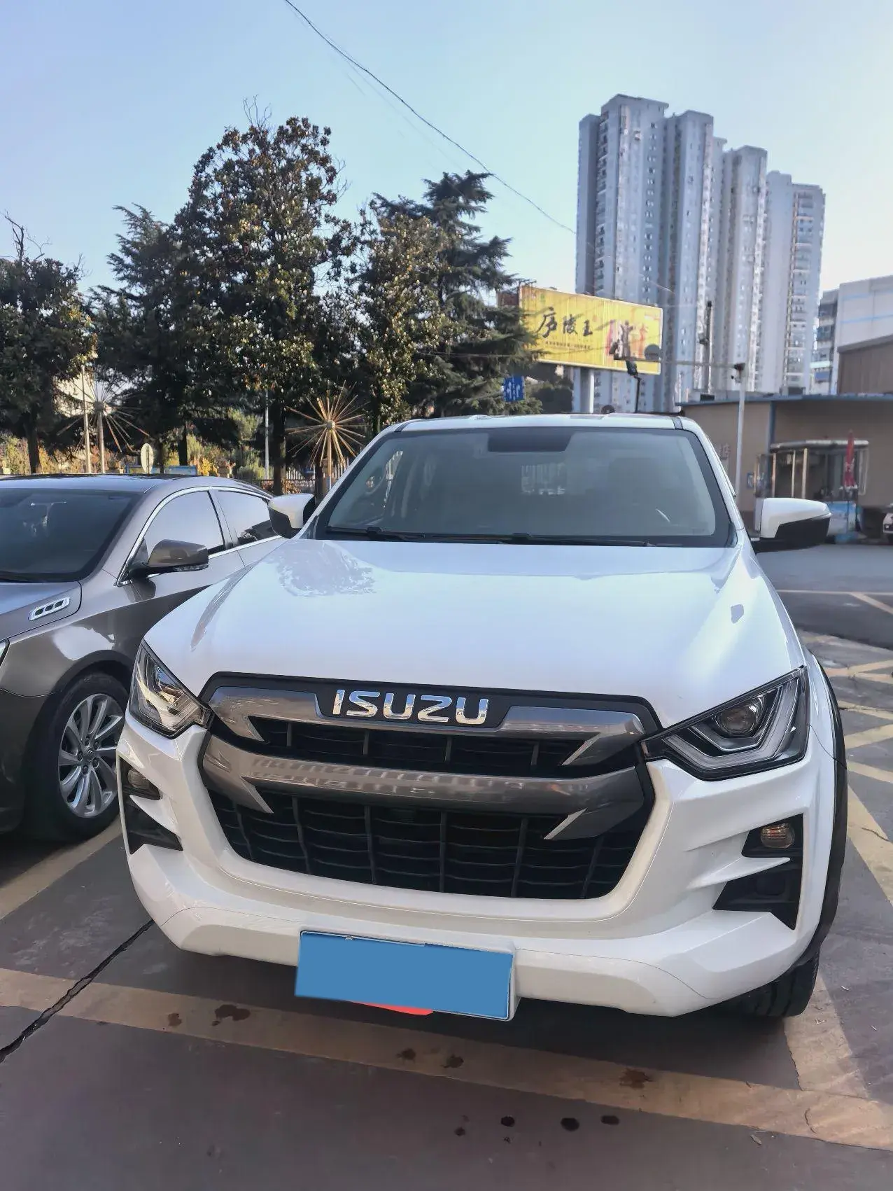 2020 ISUZU LINGTUO thumbnail 2