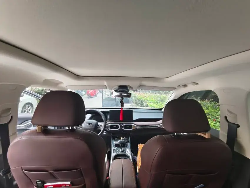 2020 GEELY OKAVANGO thumbnail 4