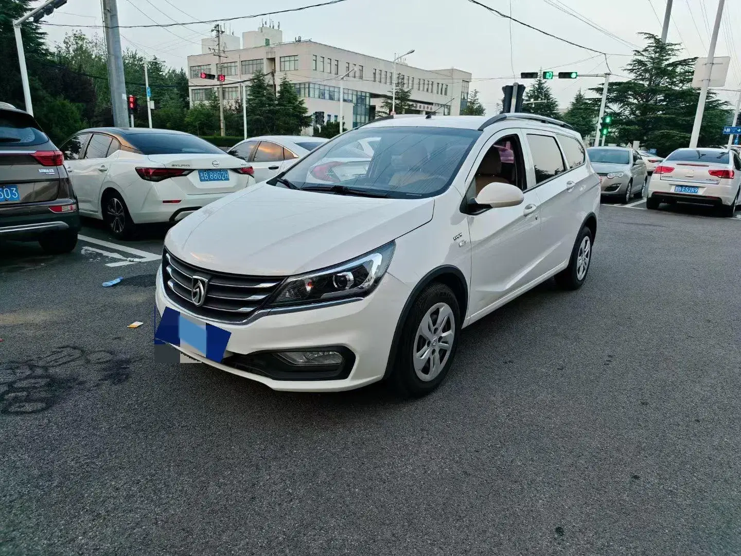 2019 BAOJUN 530 view 1