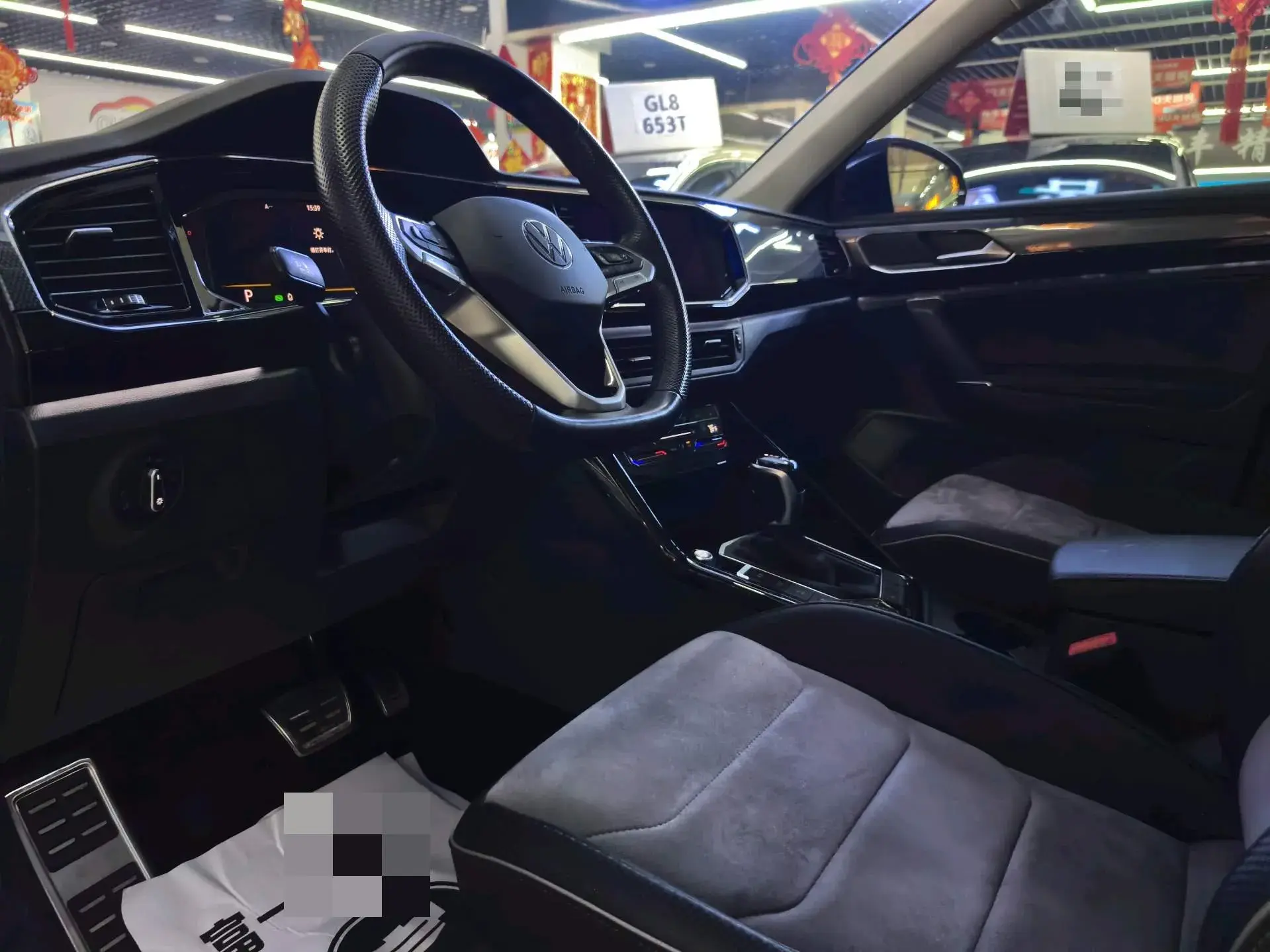 2020 VOLKSWAGEN TAYRON thumbnail 4