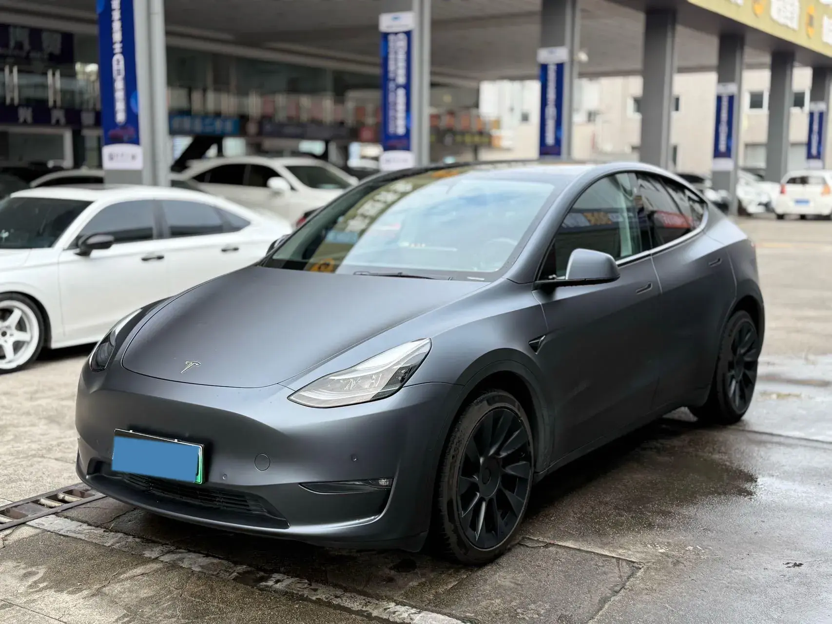 2022 TESLA MODEL view 1