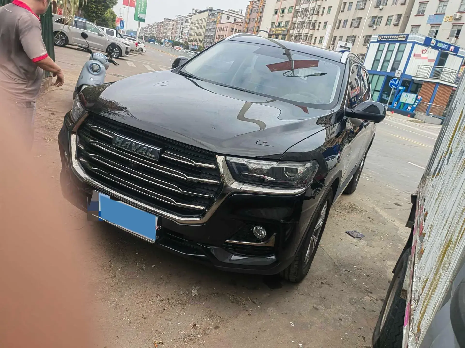 2021 HAVAL H6 view 1