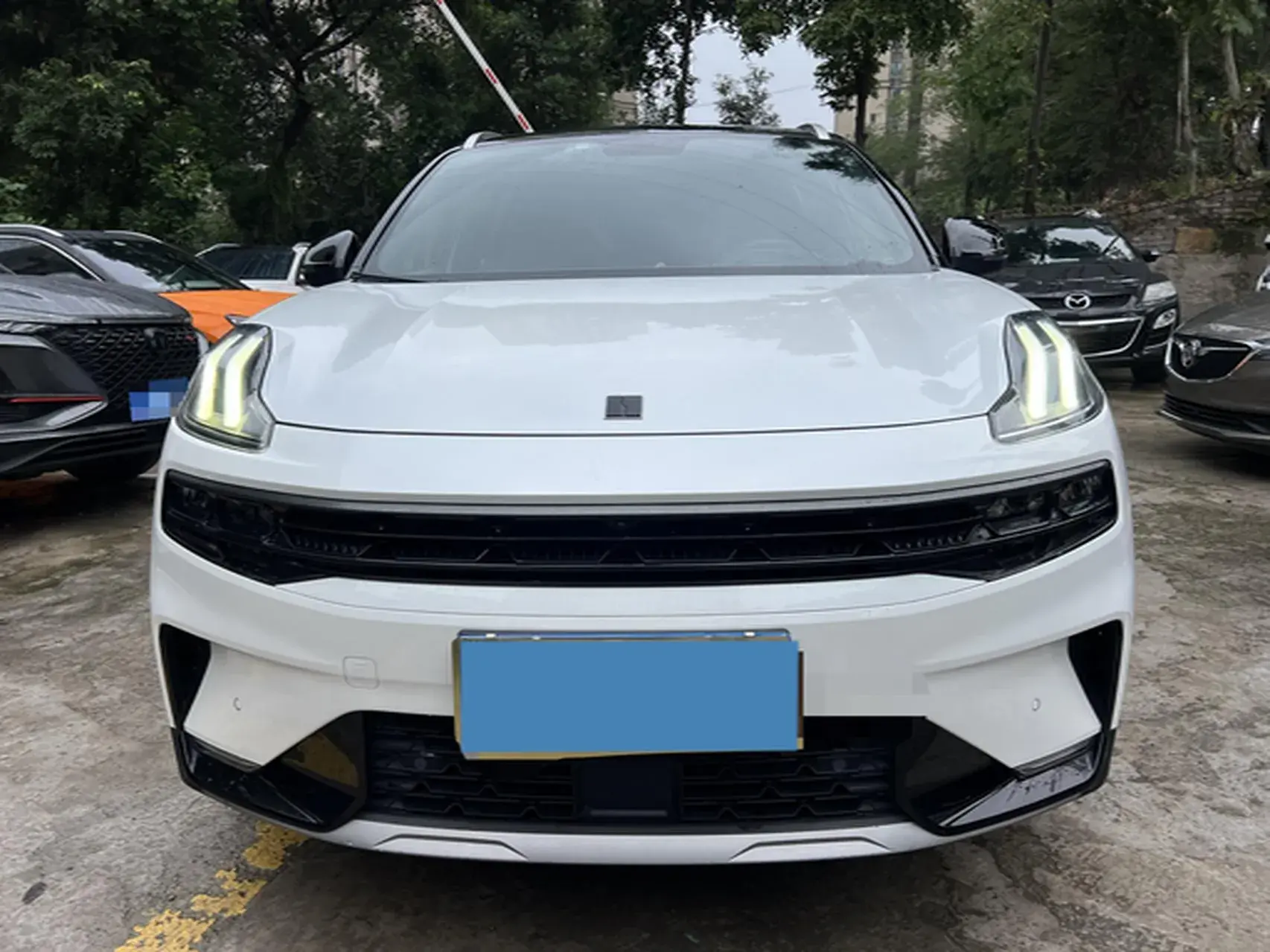 2020 LYNK&CO 06 thumbnail 2