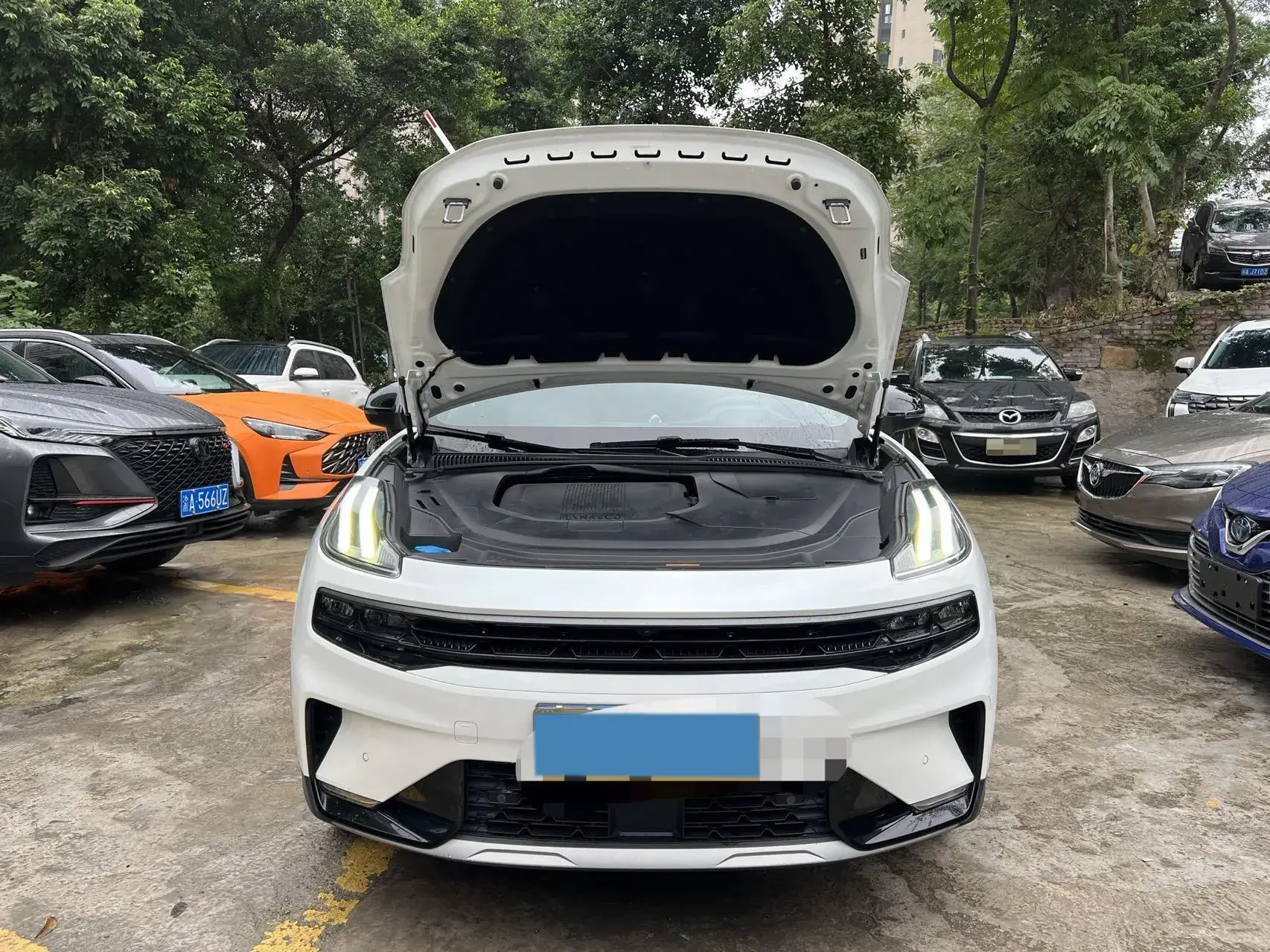 2020 LYNK&CO 06 thumbnail 4