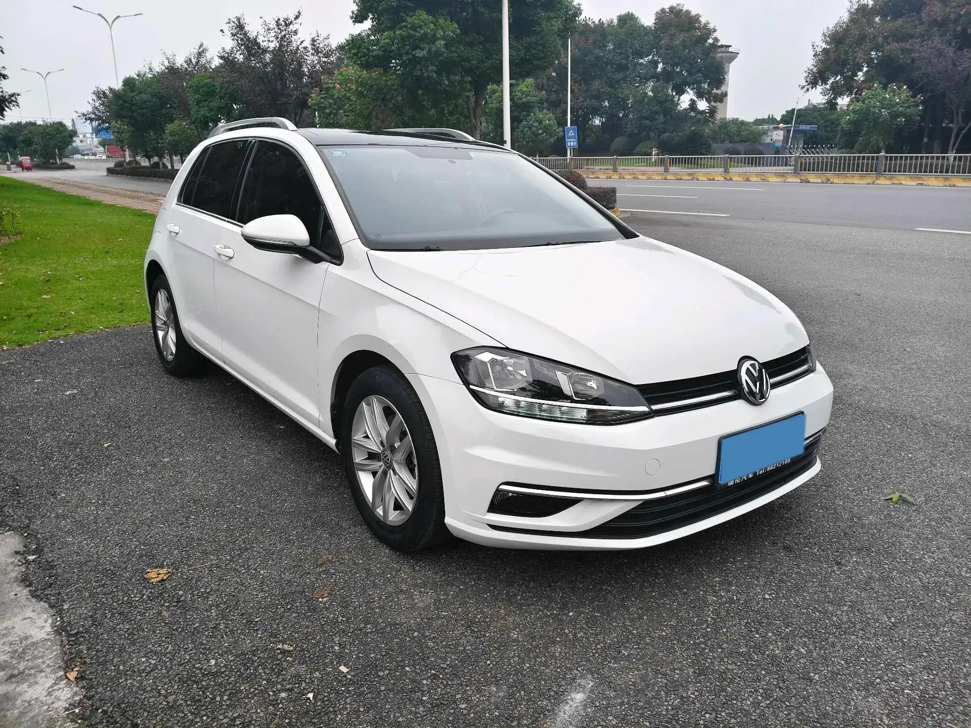 2018 VOLKSWAGEN GOLF thumbnail 2