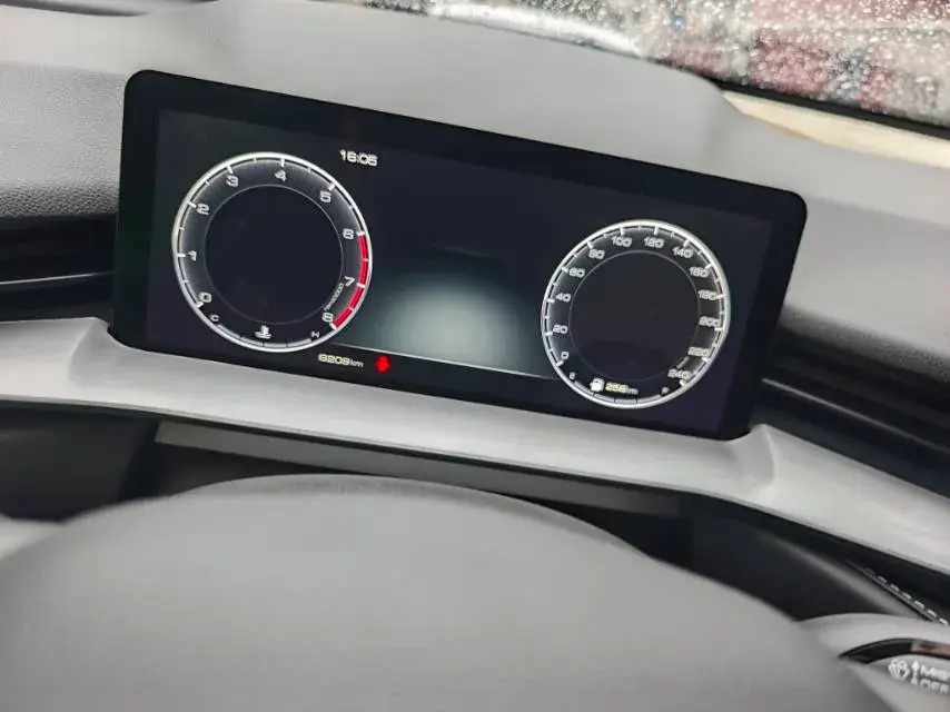 2024 HAVAL H6 thumbnail 3