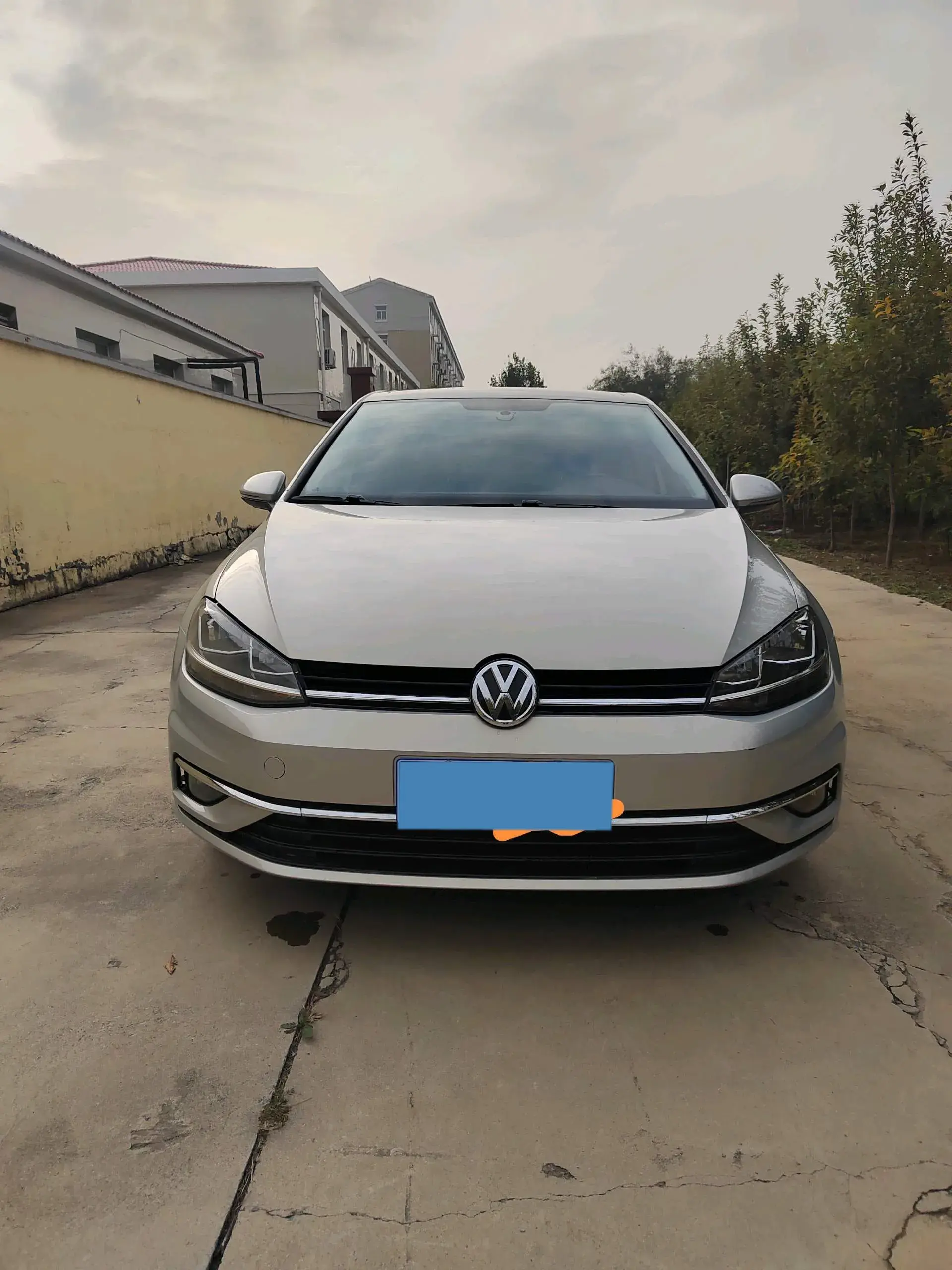 2018 VOLKSWAGEN GOLF thumbnail 2