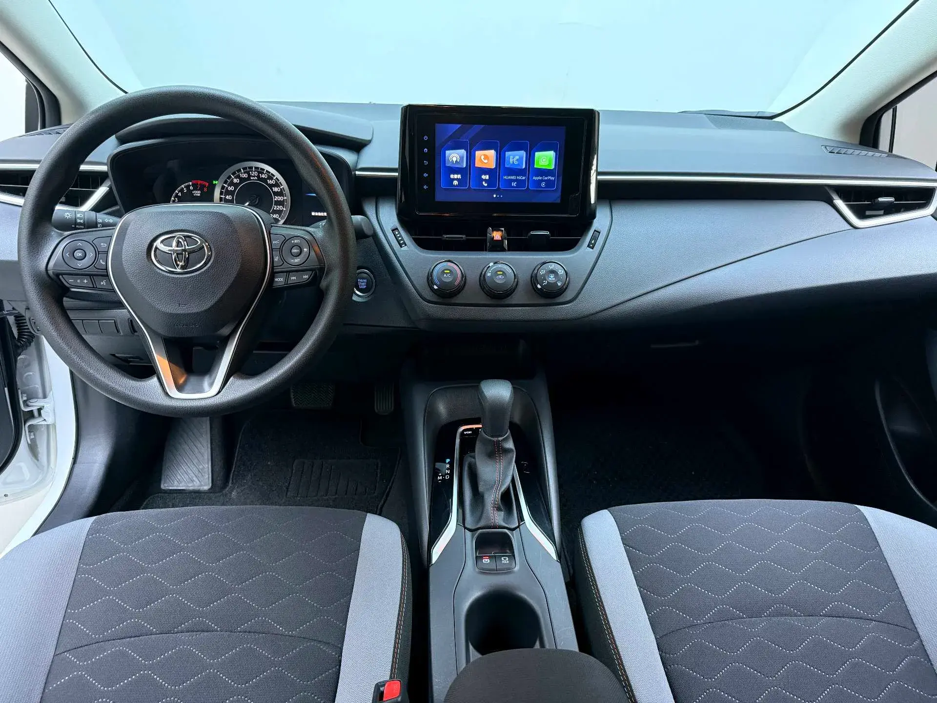2022 TOYOTA COROLLA thumbnail 4