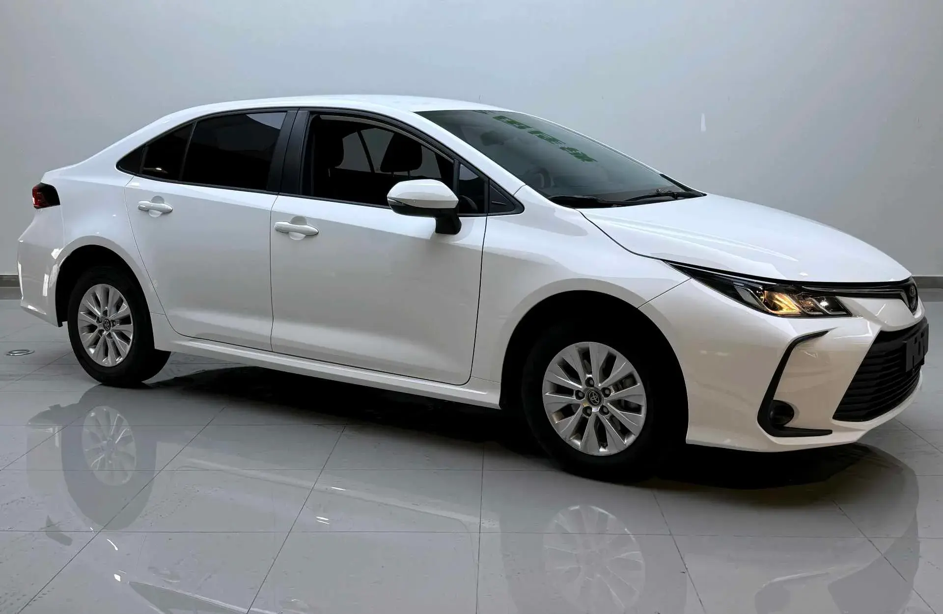 2022 TOYOTA COROLLA thumbnail 3