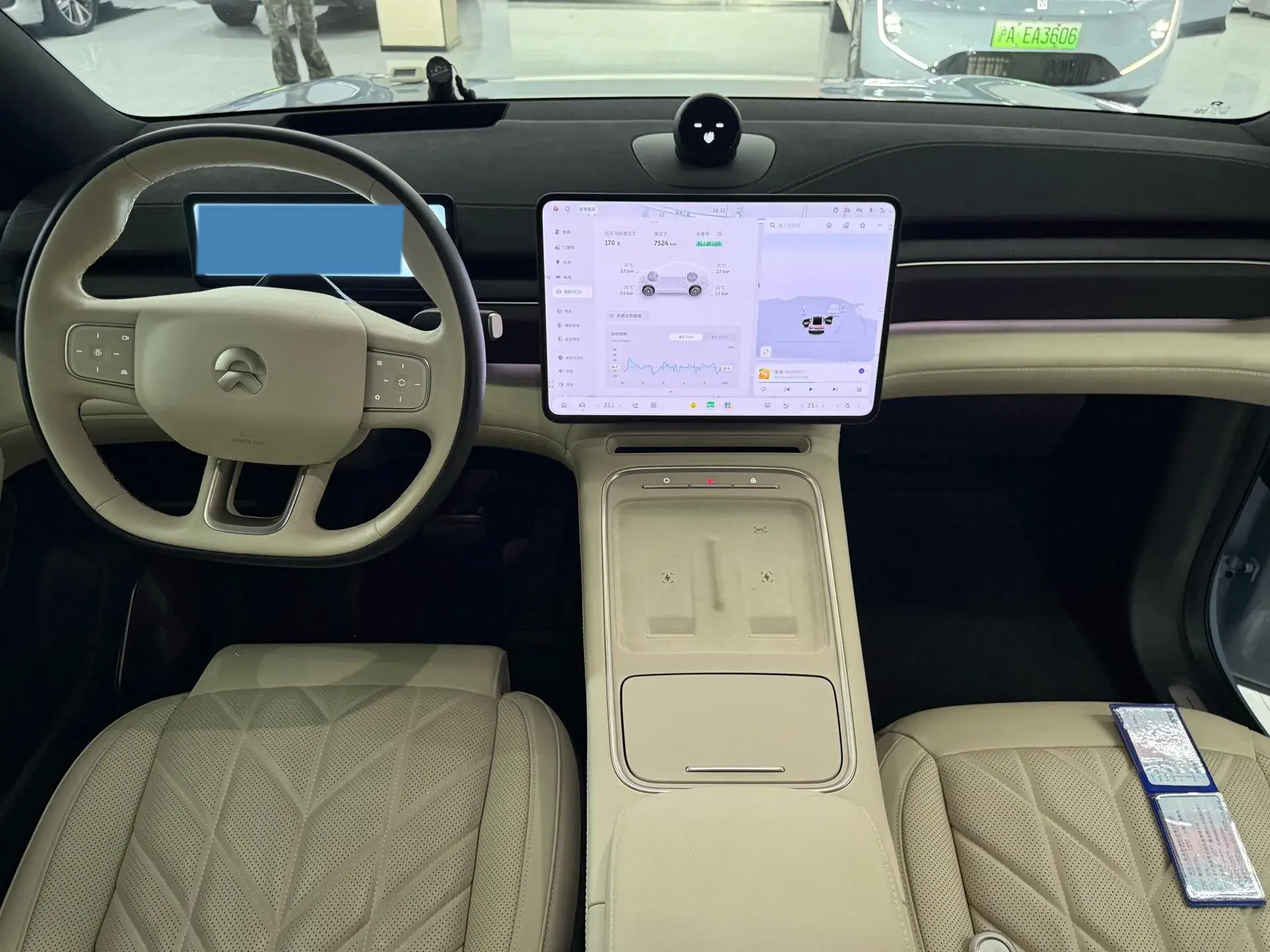 2025 NIO EC6 thumbnail 4