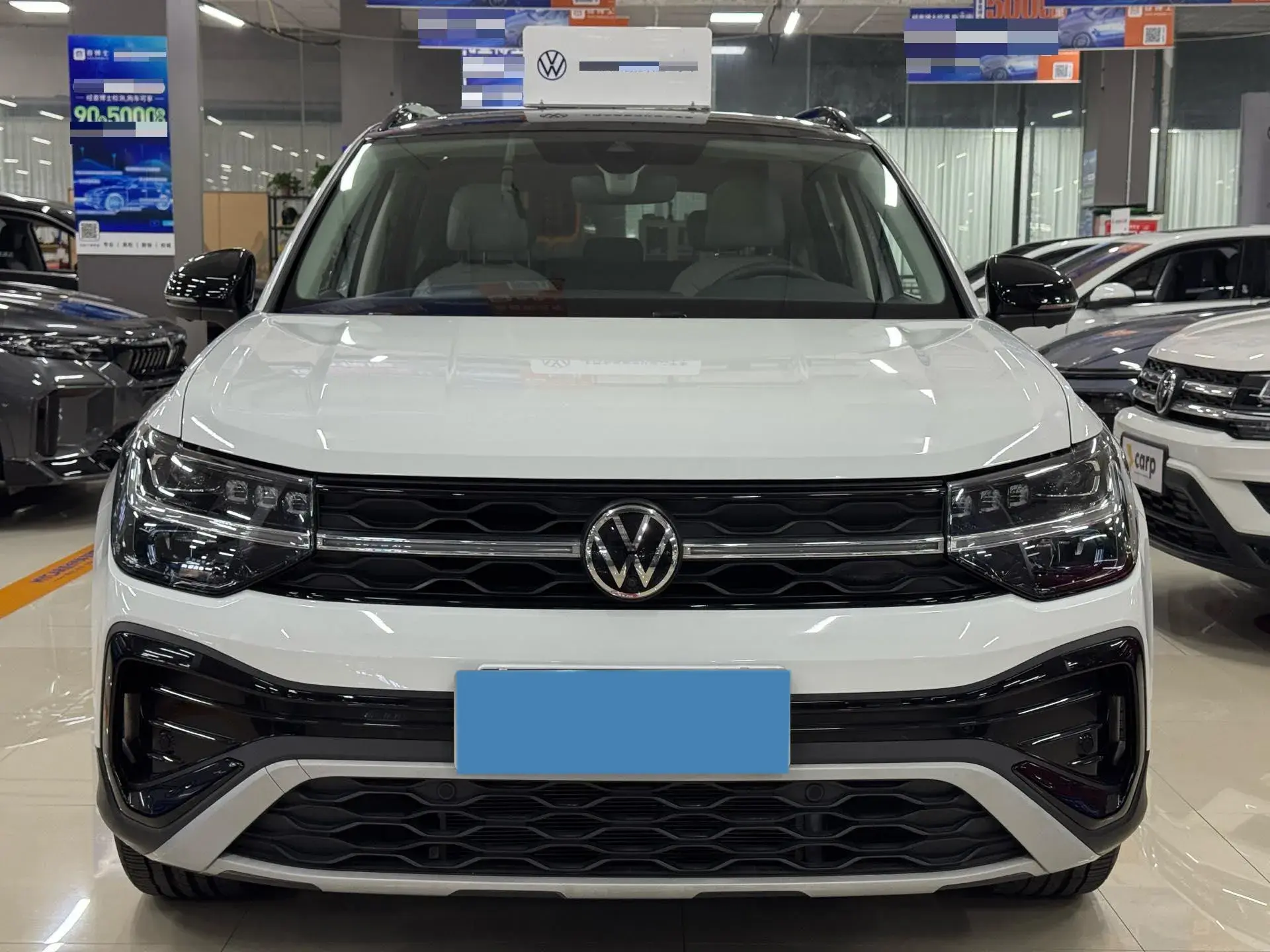 2024 VOLKSWAGEN THARU thumbnail 2