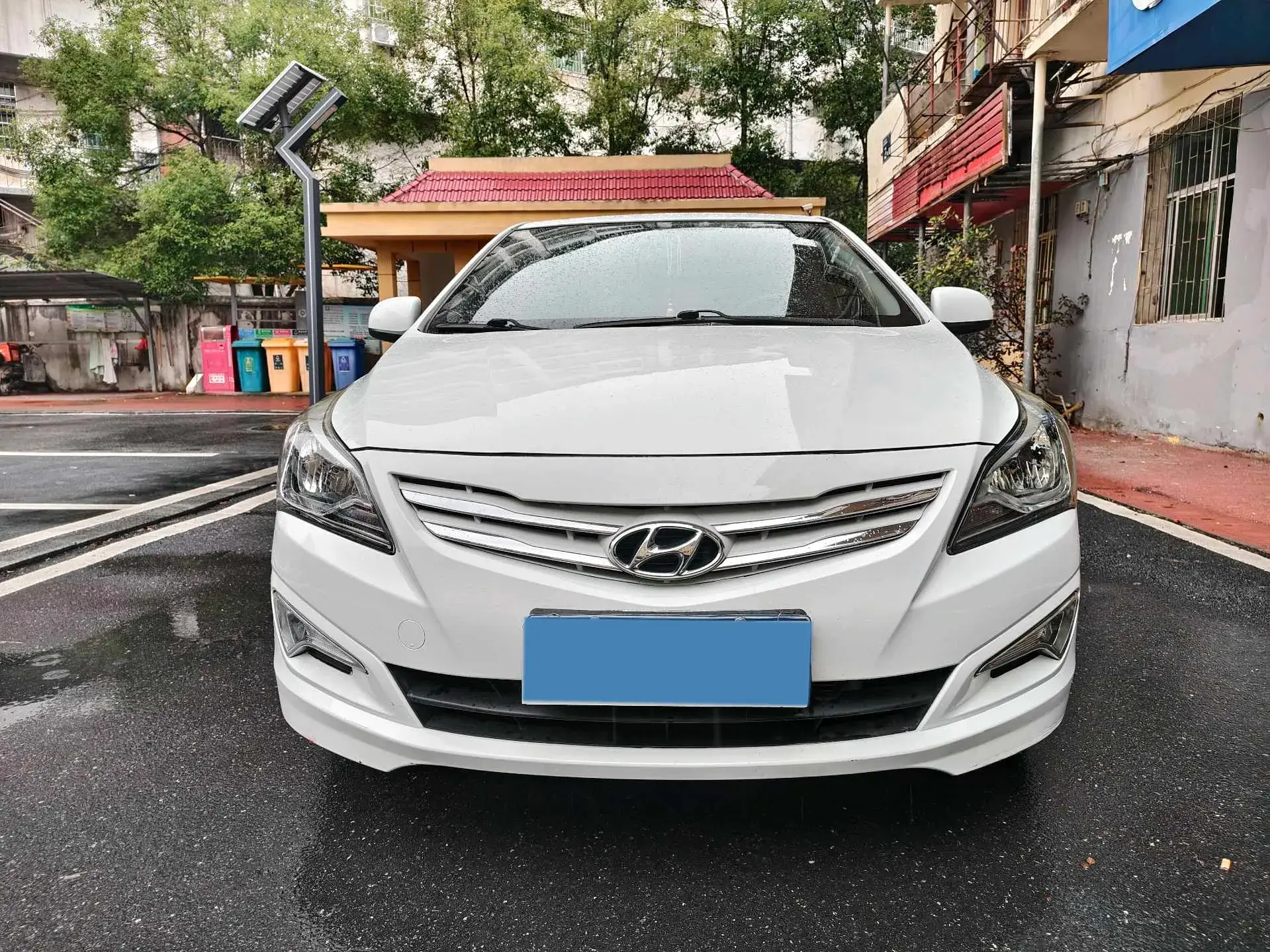 2014 HYUNDAI REINA thumbnail 2