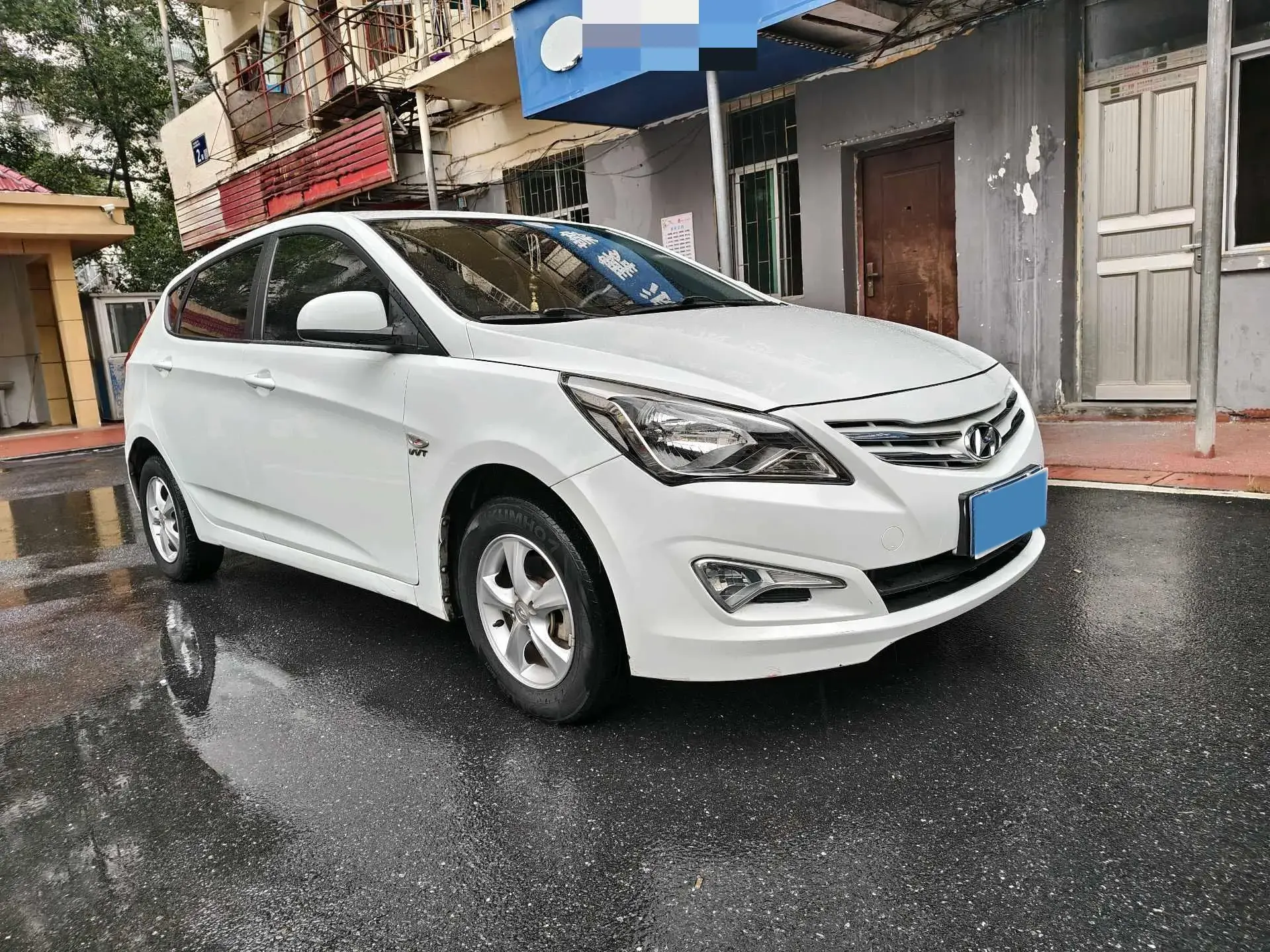 2014 HYUNDAI REINA thumbnail 3
