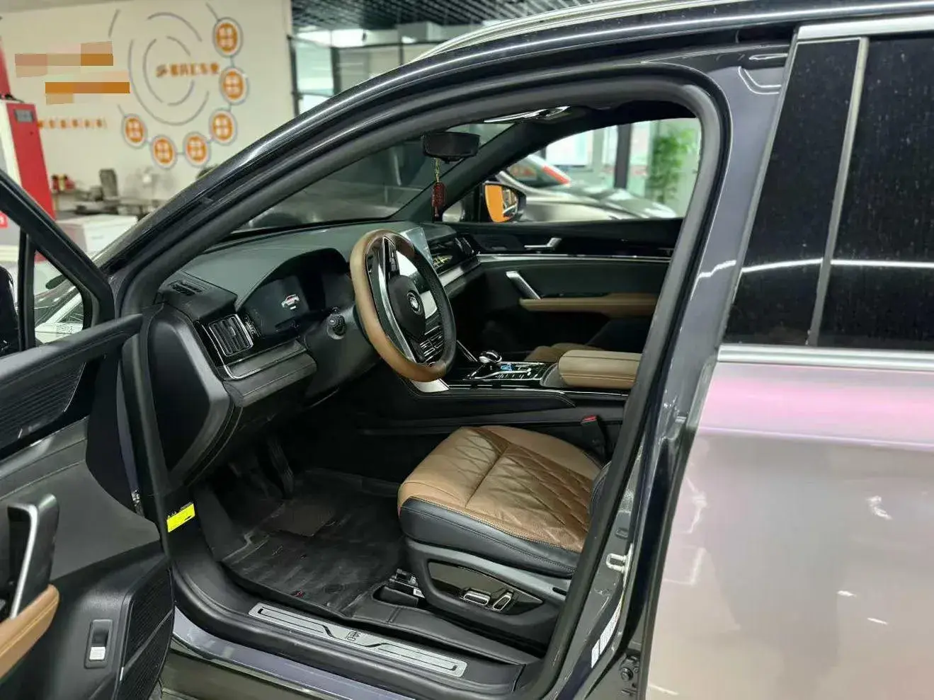 2021 BYD TANG thumbnail 3