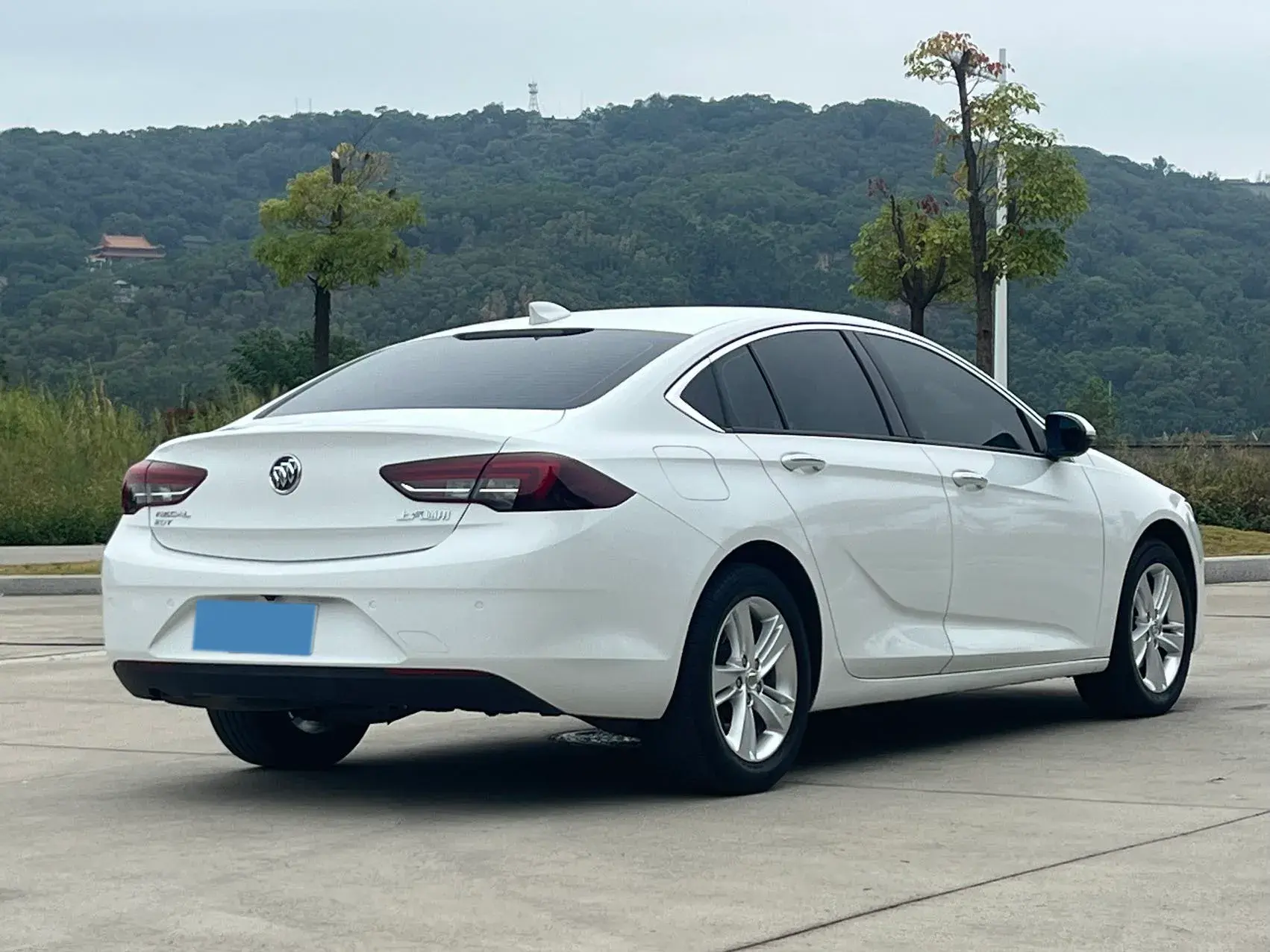 2019 BUICK REGAL thumbnail 4