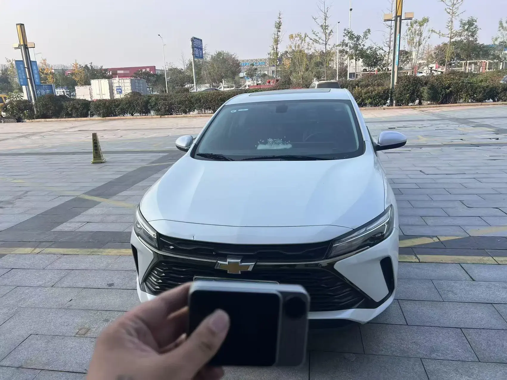 2023 CHEVROLET MONZA thumbnail 2