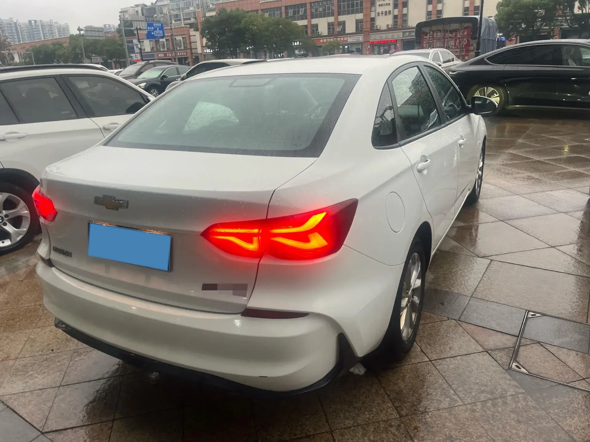 2023 CHEVROLET MONZA thumbnail 3