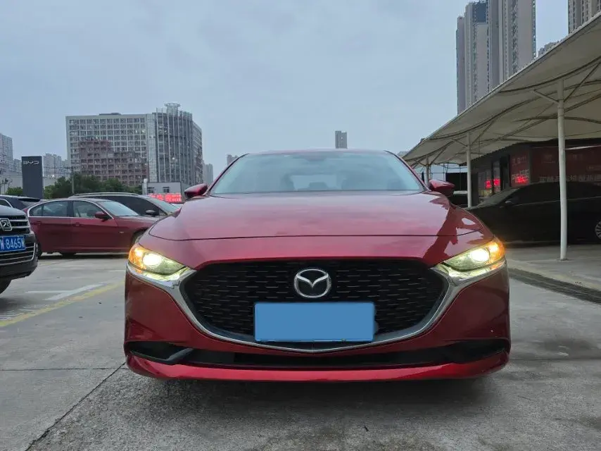 2021 MAZDA 3 thumbnail 2