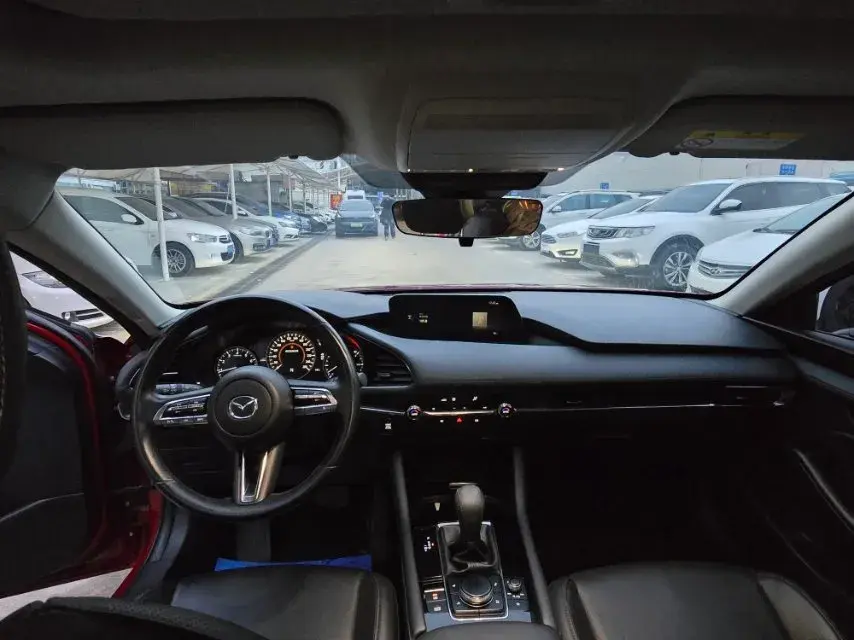 2021 MAZDA 3 thumbnail 4