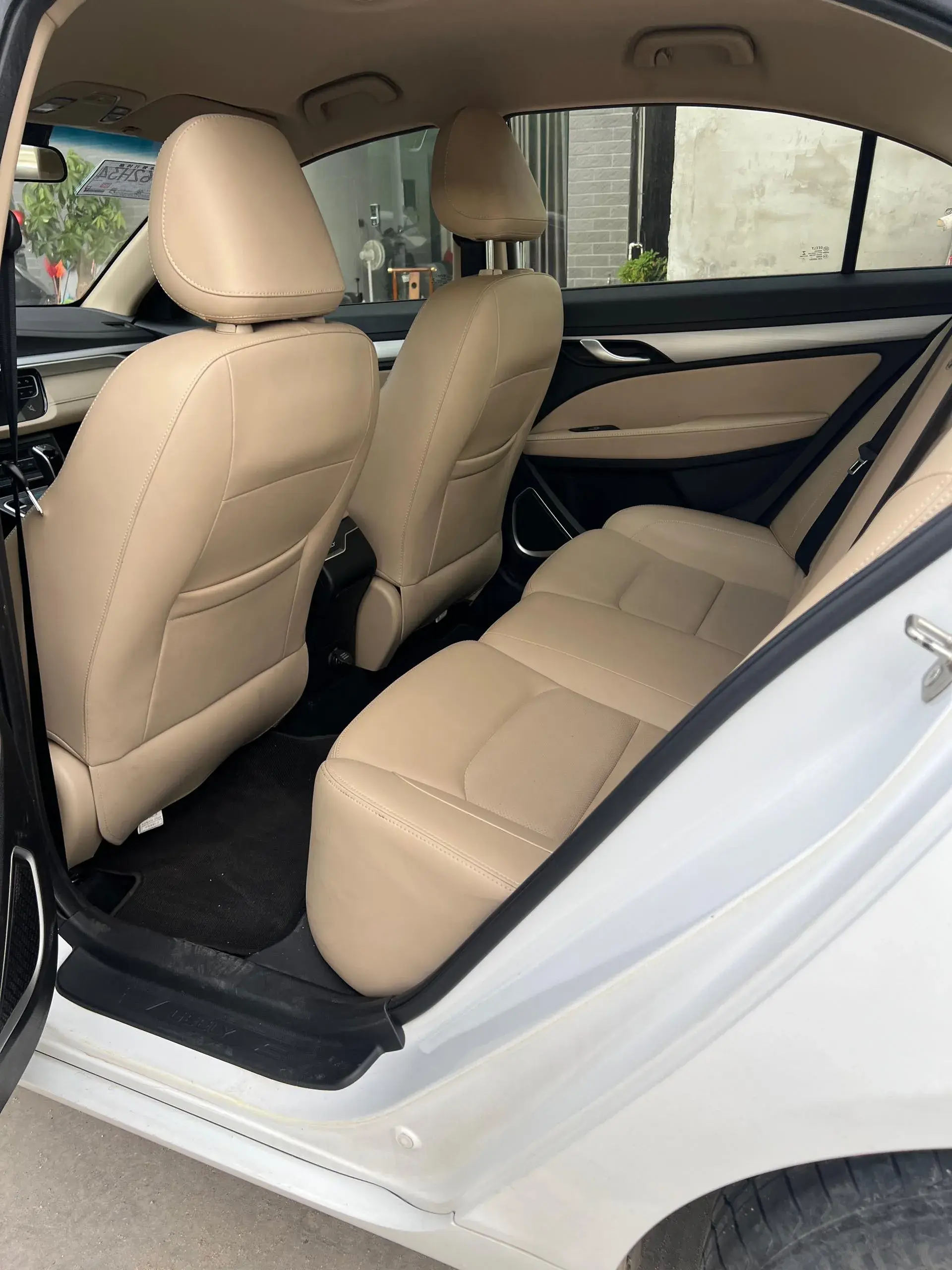 2018 GEELY EMGRAND thumbnail 3