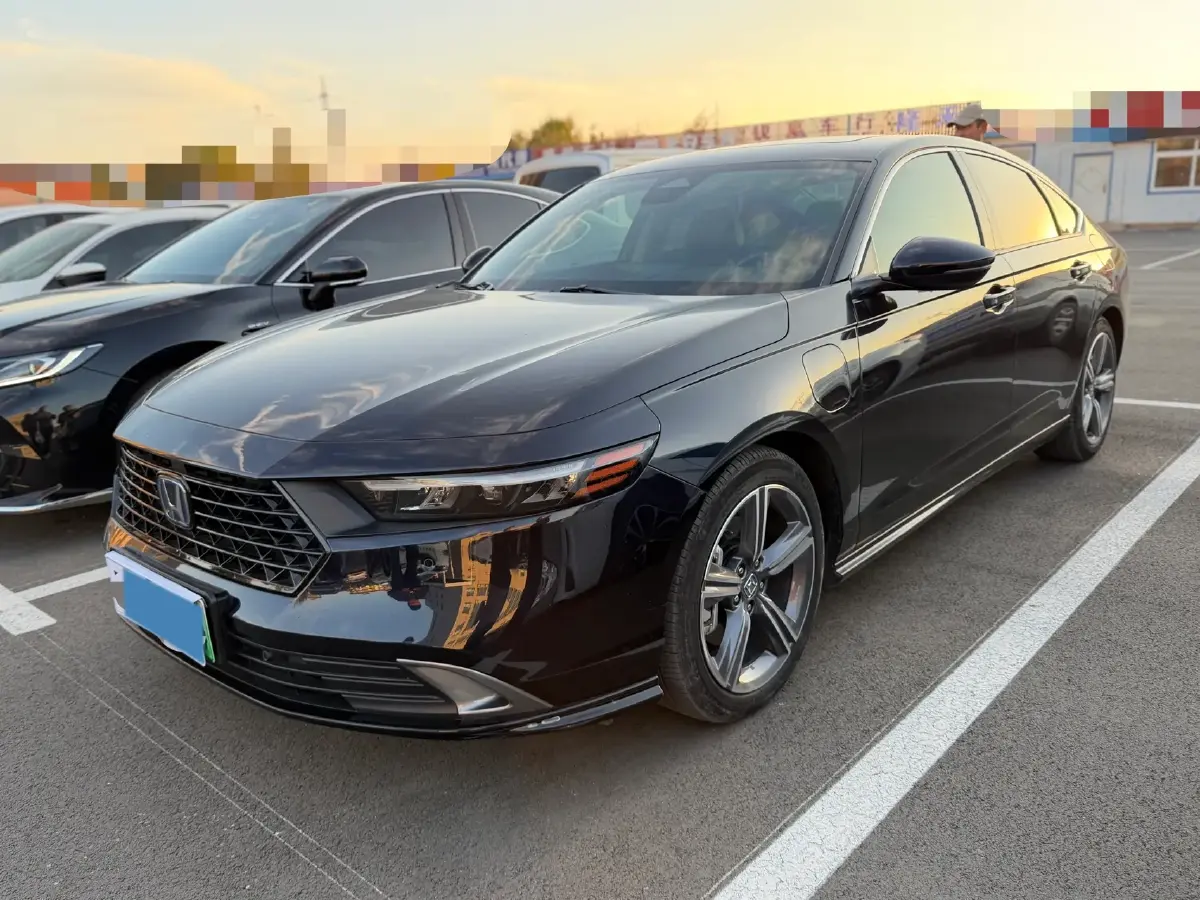 2023 Honda Accord 2.0L 148HP L4 E-CVT PHEV 17.7KWH