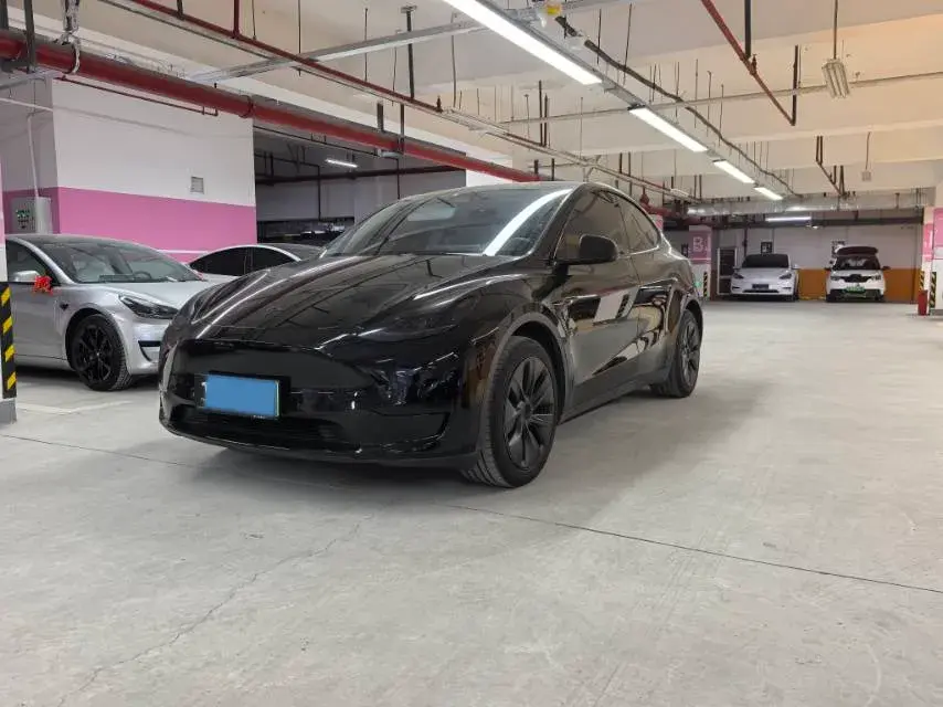 2023 TESLA MODEL view 1