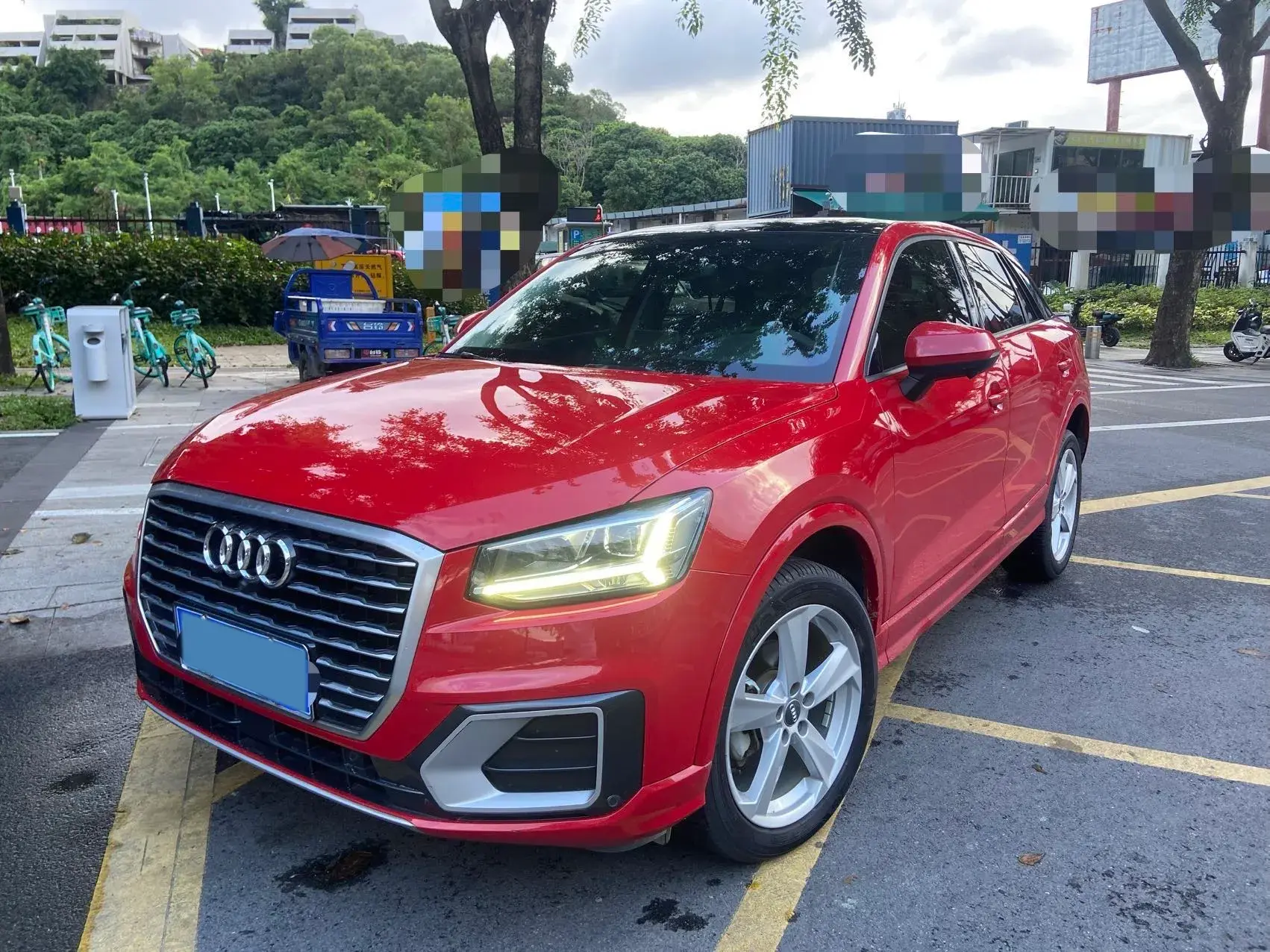 2021 AUDI Q2L view 1