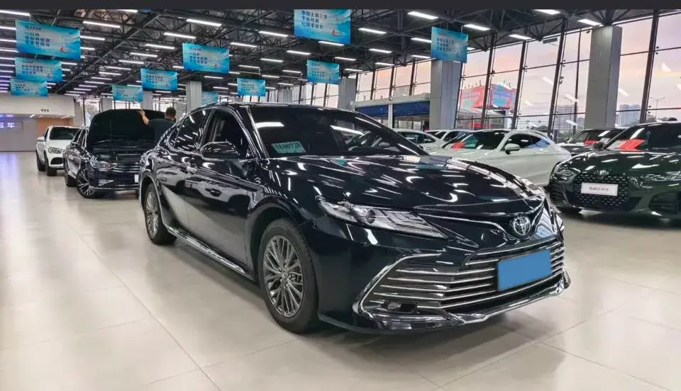 2021 TOYOTA CAMRY thumbnail 3