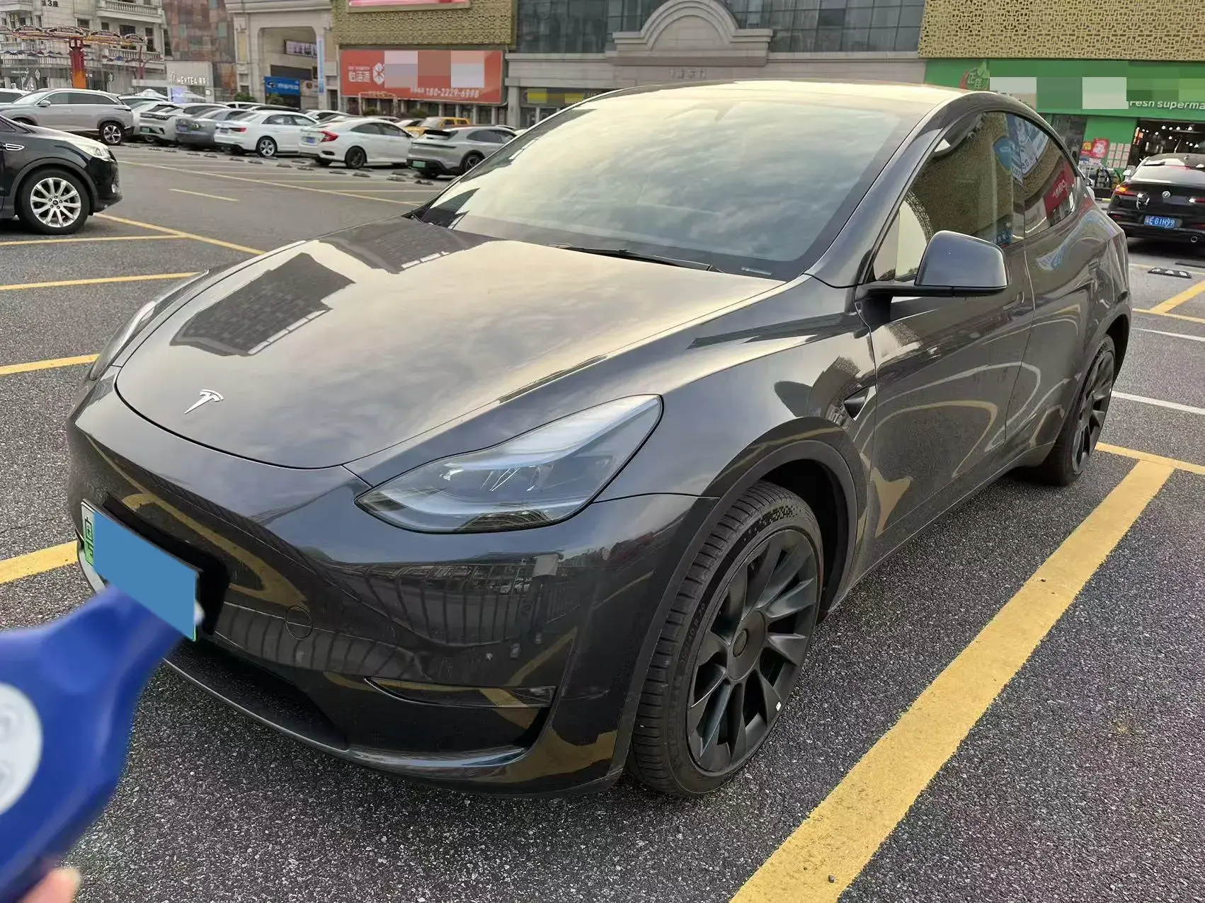 2024 TESLA MODEL view 1