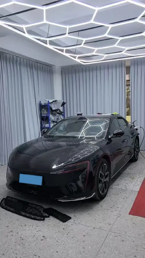 2025 Avatr 06 REEV 156HP REEV