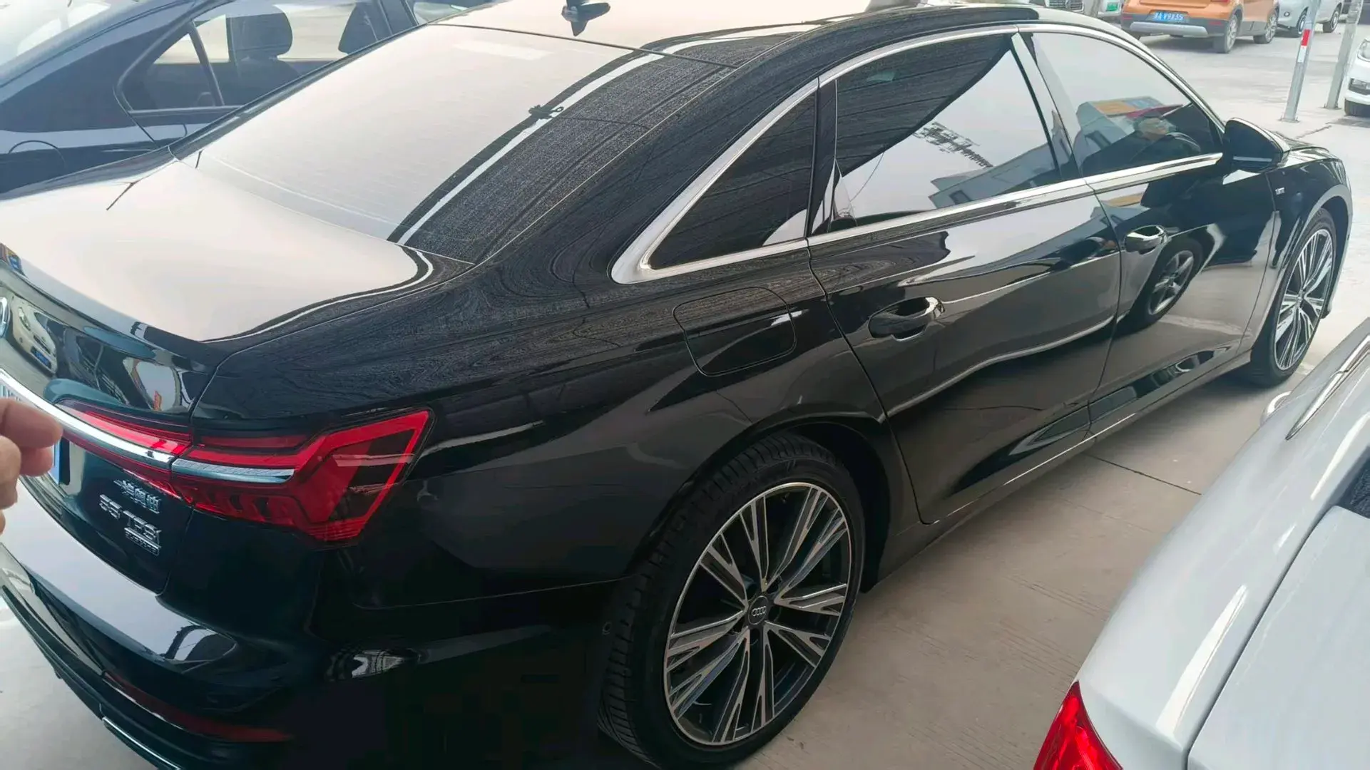 2021 AUDI A6L thumbnail 2