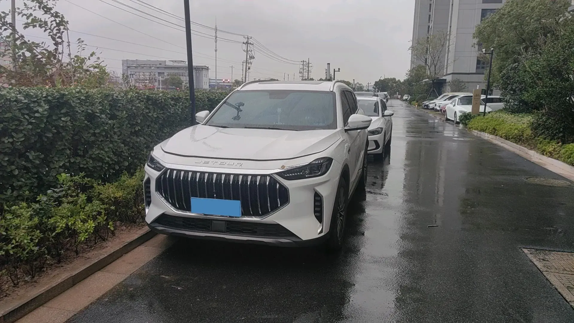 2023 JETOUR X70 thumbnail 2