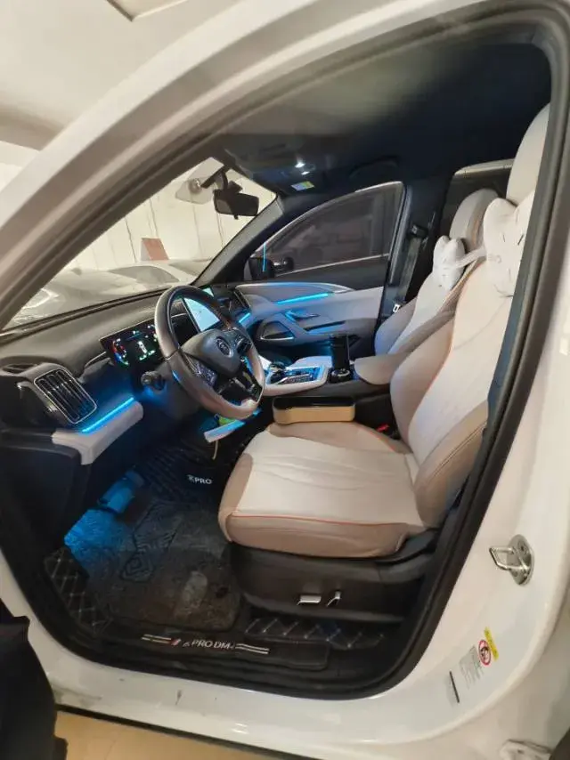 2024 BYD SONG thumbnail 4