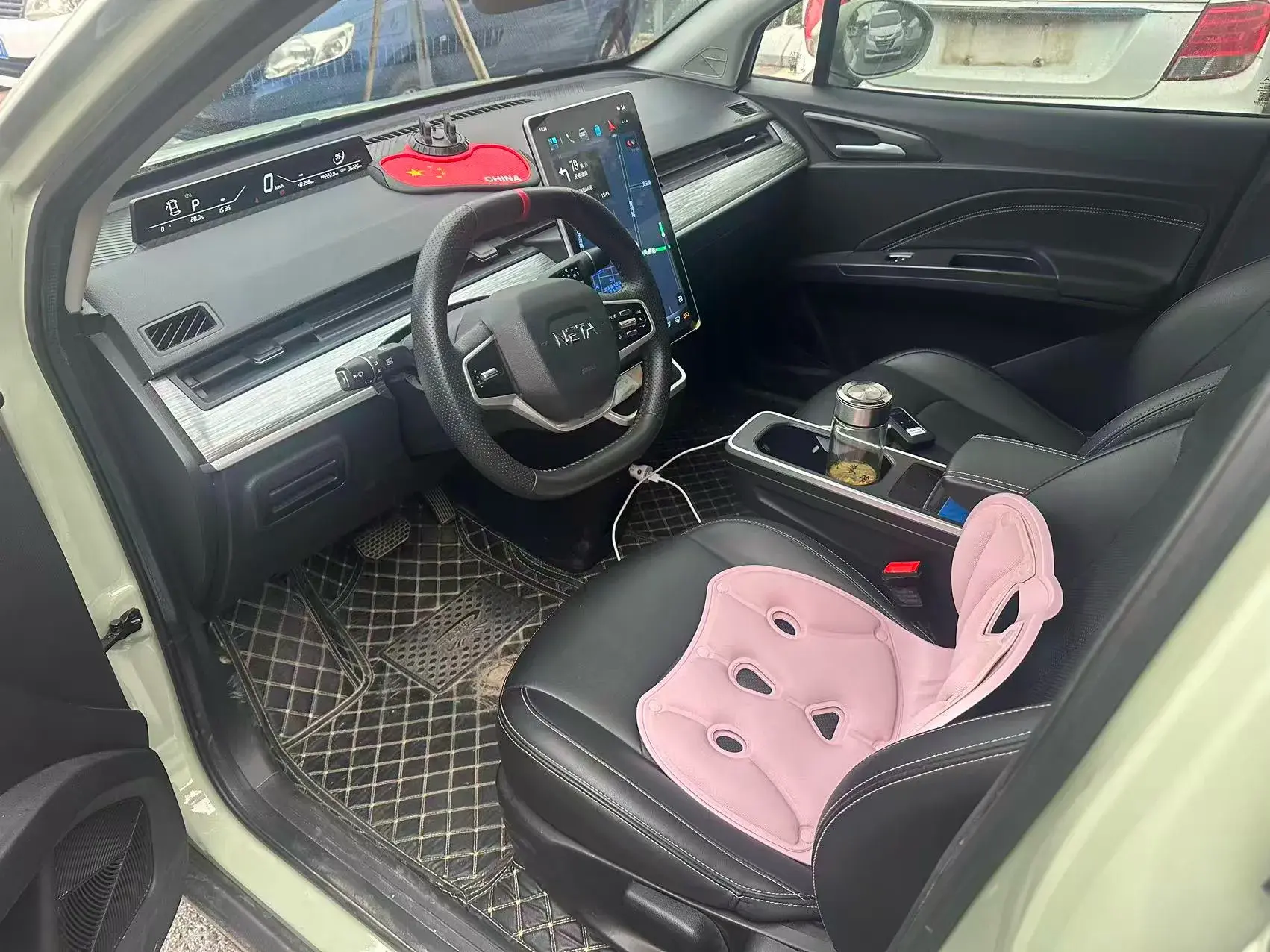 2023 NETA AYA thumbnail 3