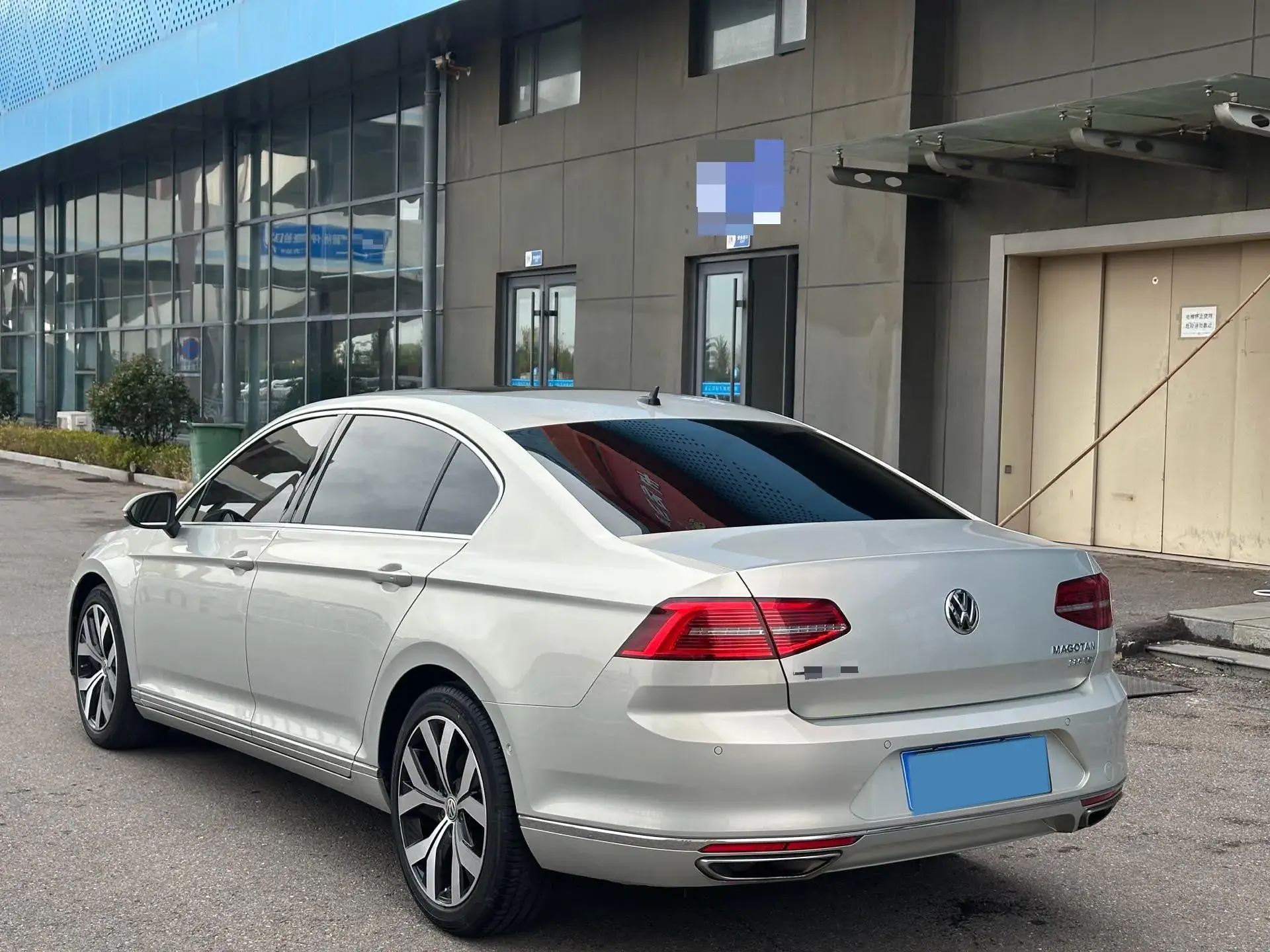 2019 VOLKSWAGEN MAGOTAN thumbnail 4