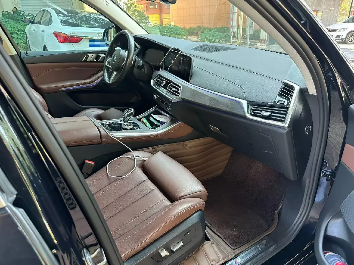 2020 BMW X5 3.0T 340HP L6 8AT,autocango,china used car exporter,china ev exporter,chinese used car exporter,chinese used ev exporter