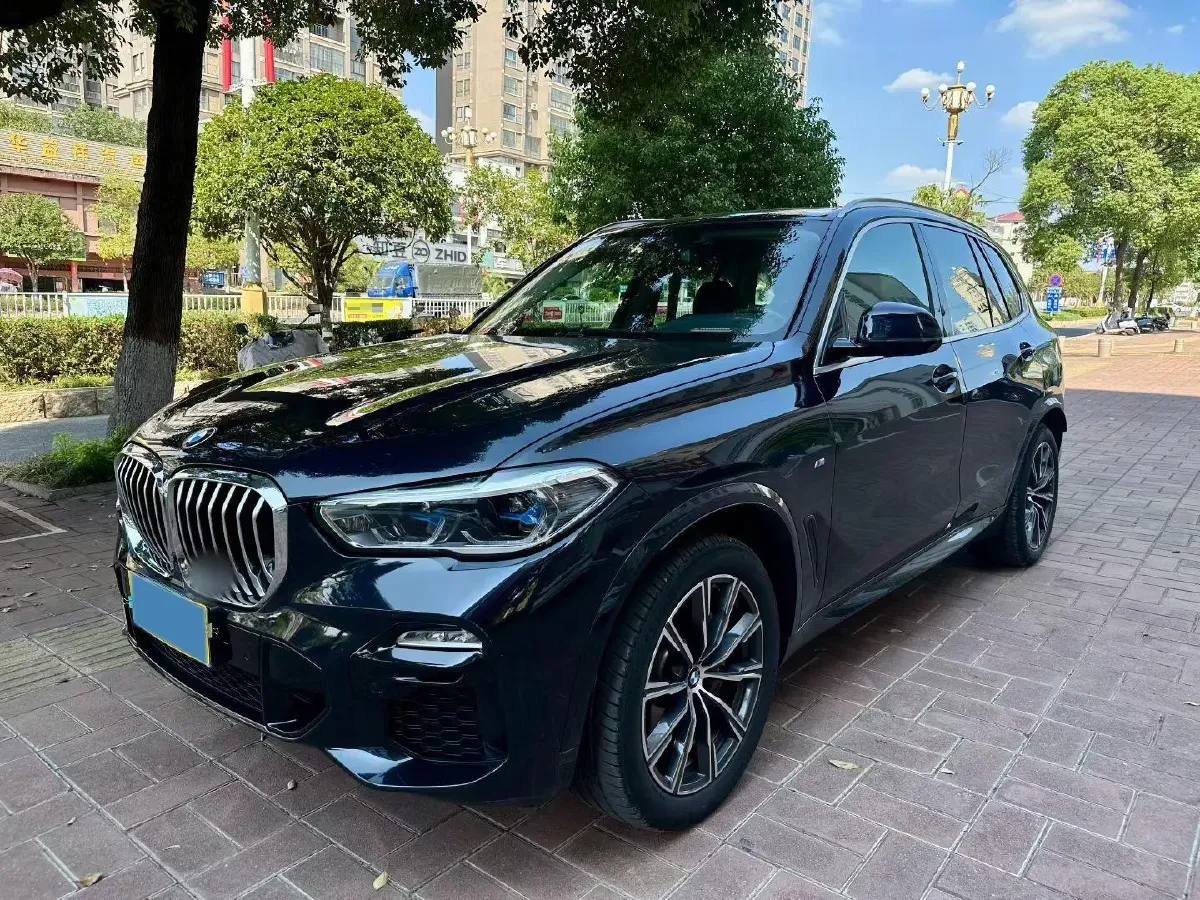2020 BMW X5 3.0T 340HP L6 8AT,autocango,china used car exporter,china ev exporter,chinese used car exporter,chinese used ev exporter