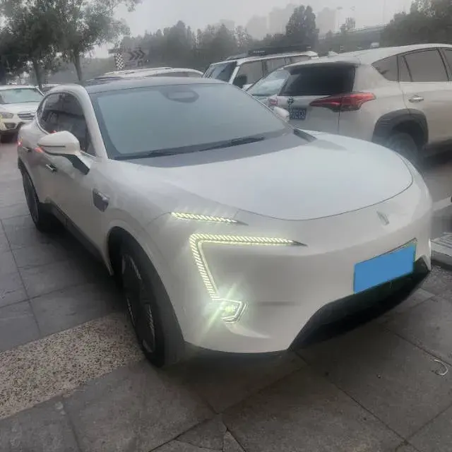 2023 AVATR 11 thumbnail 2