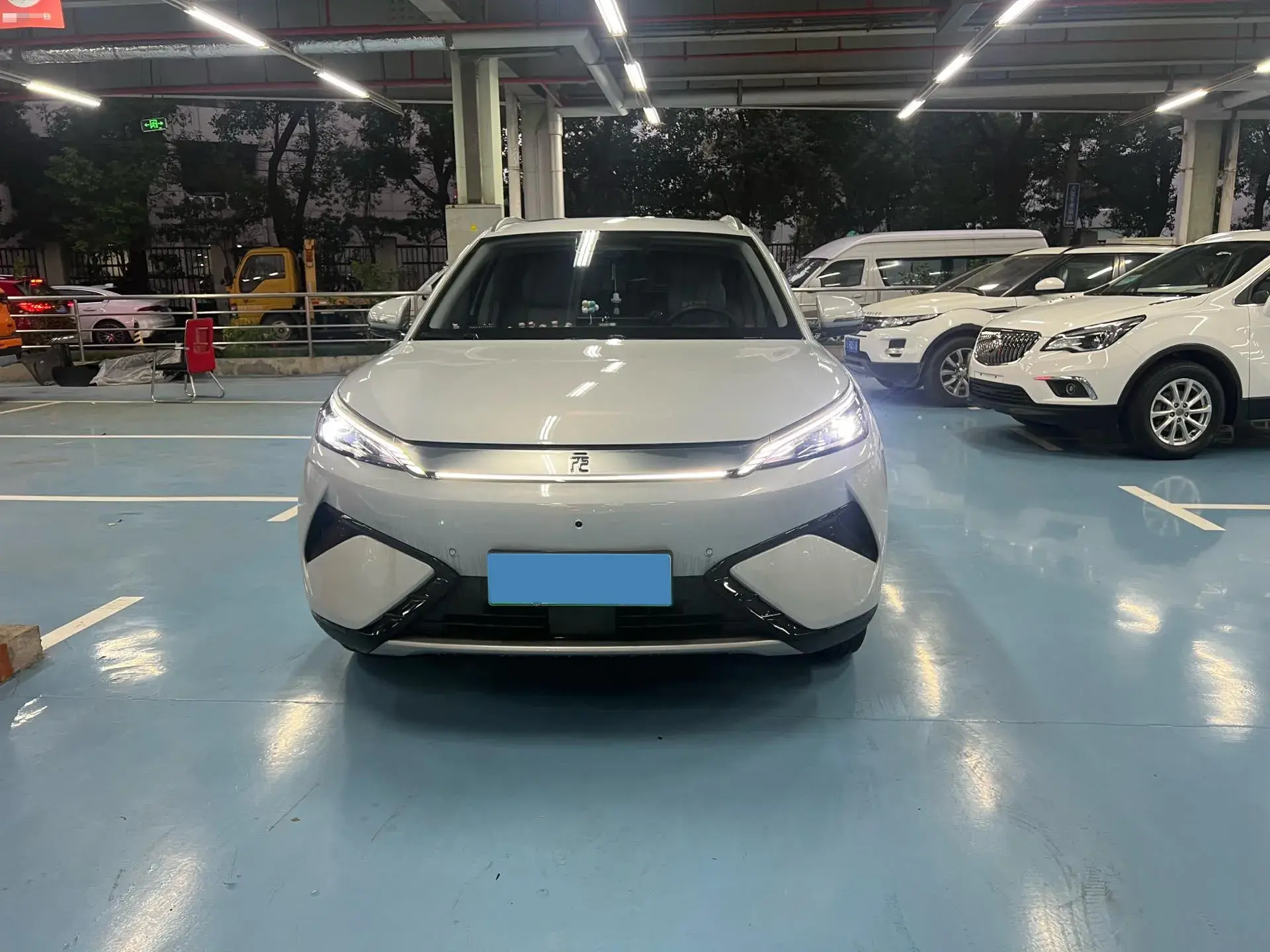 2025 BYD YUAN thumbnail 2