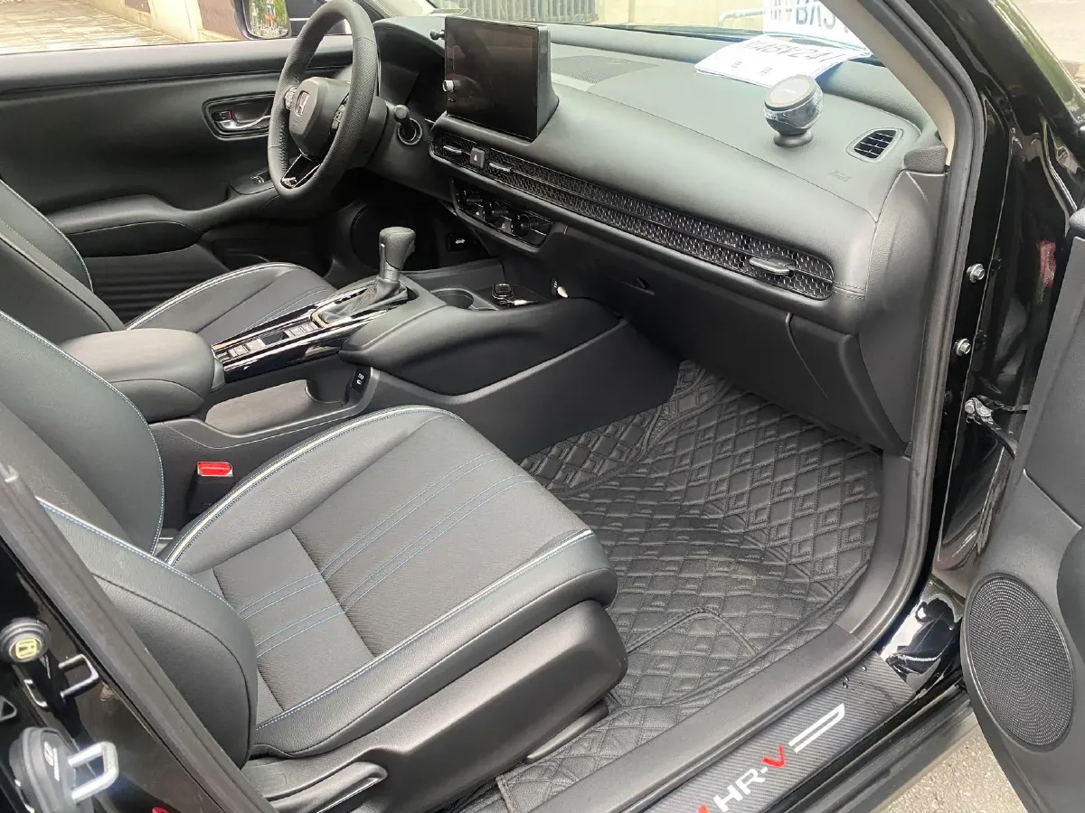 2023 Honda HR-V 1.5T 182HP L4 CVT,autocango,china used car exporter,china ev exporter,chinese used car exporter,chinese used ev exporter