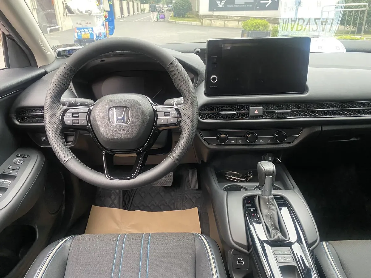 2023 Honda HR-V 1.5T 182HP L4 CVT,autocango,china used car exporter,china ev exporter,chinese used car exporter,chinese used ev exporter