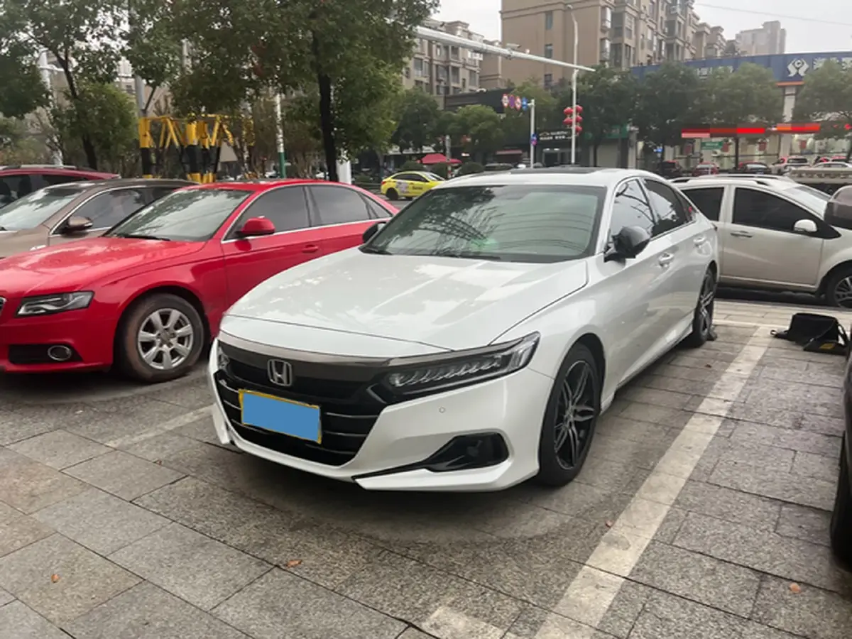 2022 Honda Accord 1.5T 194HP L4 CVT