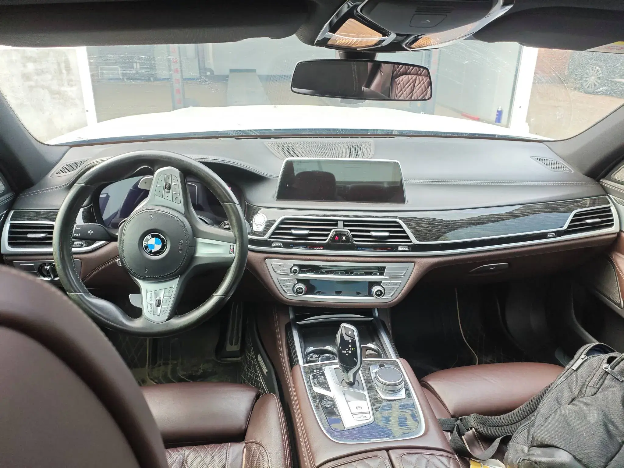 2019 BMW 7 thumbnail 3