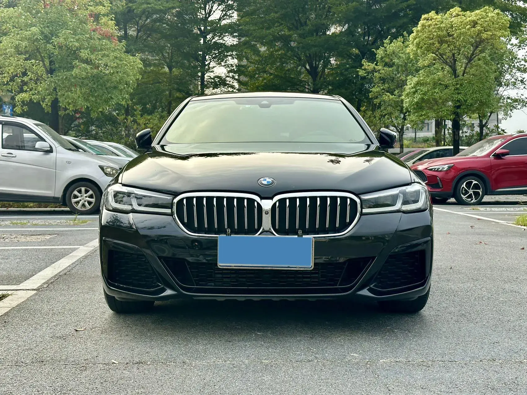 2021 BMW 5 thumbnail 2