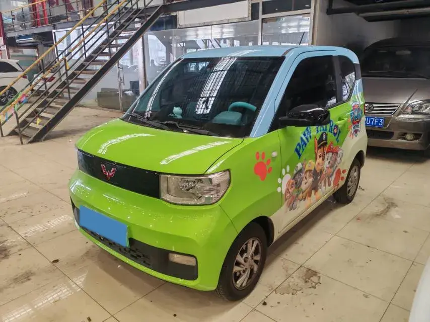 2020 WULING HONGGUANG view 1