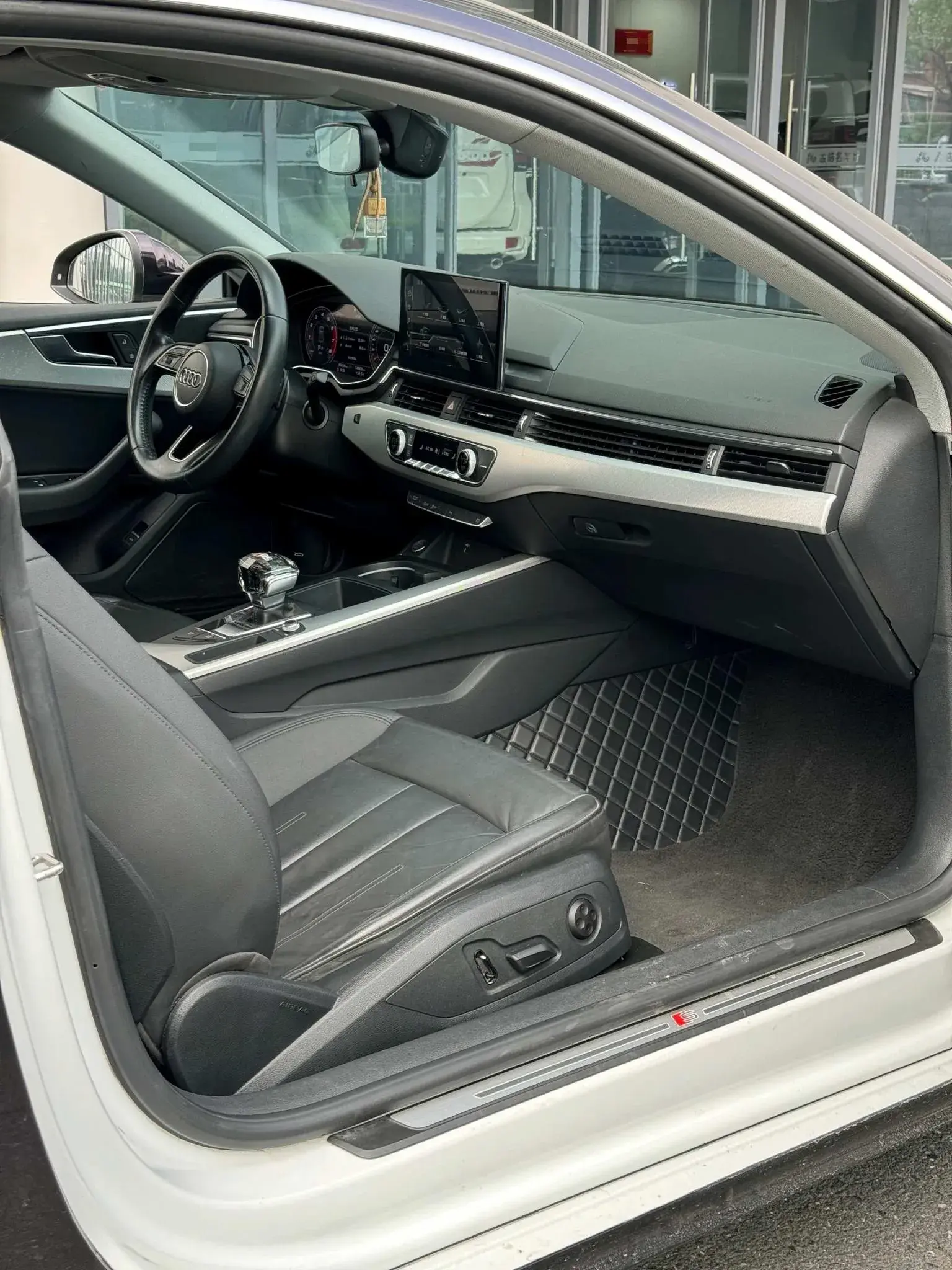 2021 AUDI A5 thumbnail 4