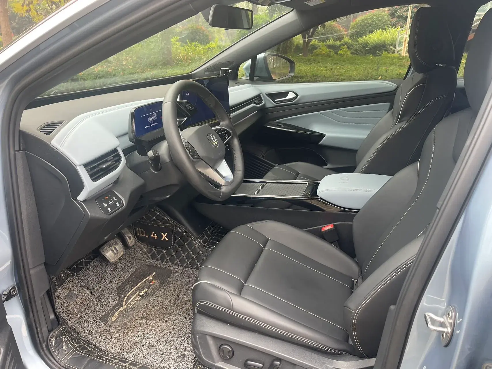 2022 VOLKSWAGEN ID.4 thumbnail 4